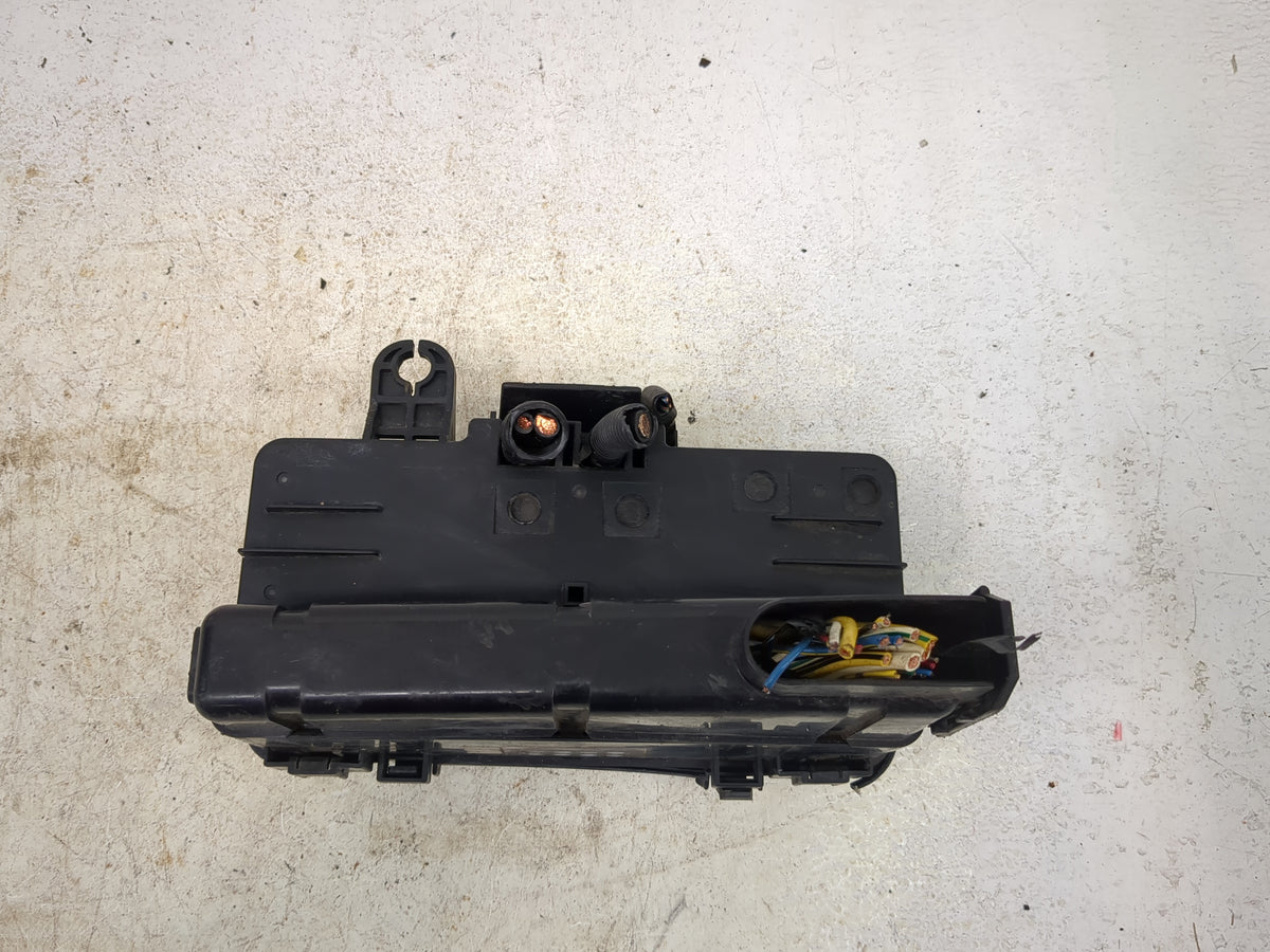 2004-2008 Honda Pilot Fusebox Fuse Box Panel Relay Module P/N:S9V-A3 S9V-A Fits Fits 2004 2005 2006 2007 2008 OEM Used Auto 
