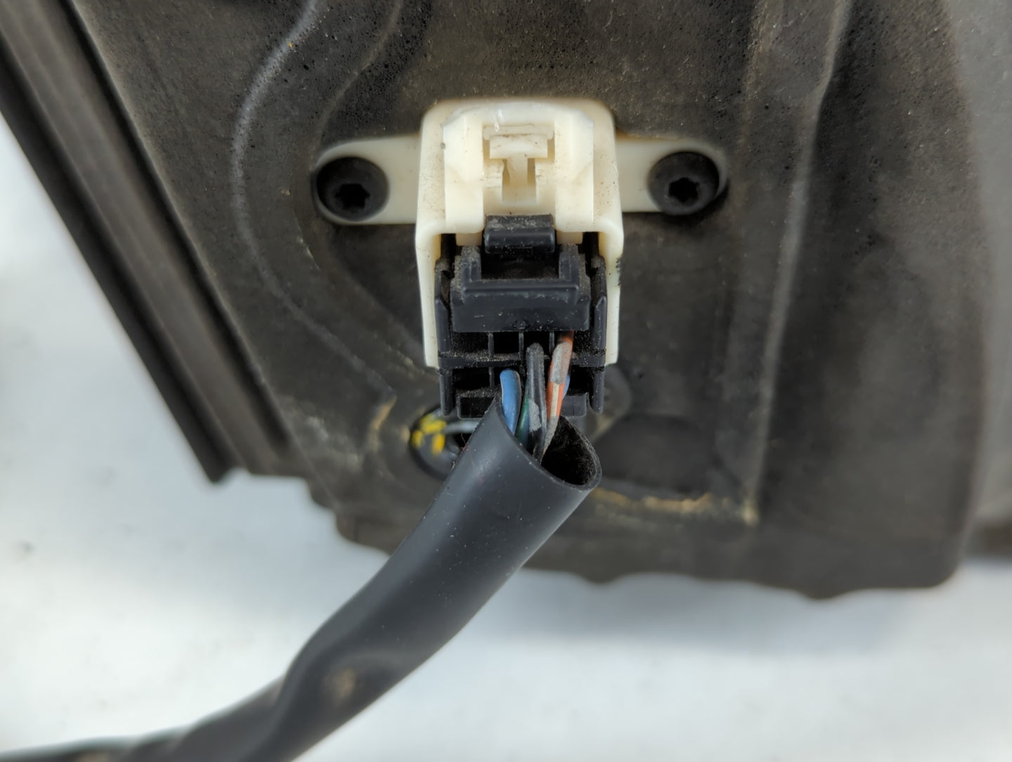 2003-2008 Honda Pilot Driver Side View Mirror - Left Door Mirror OEM Used - Oemusedautoparts1.com