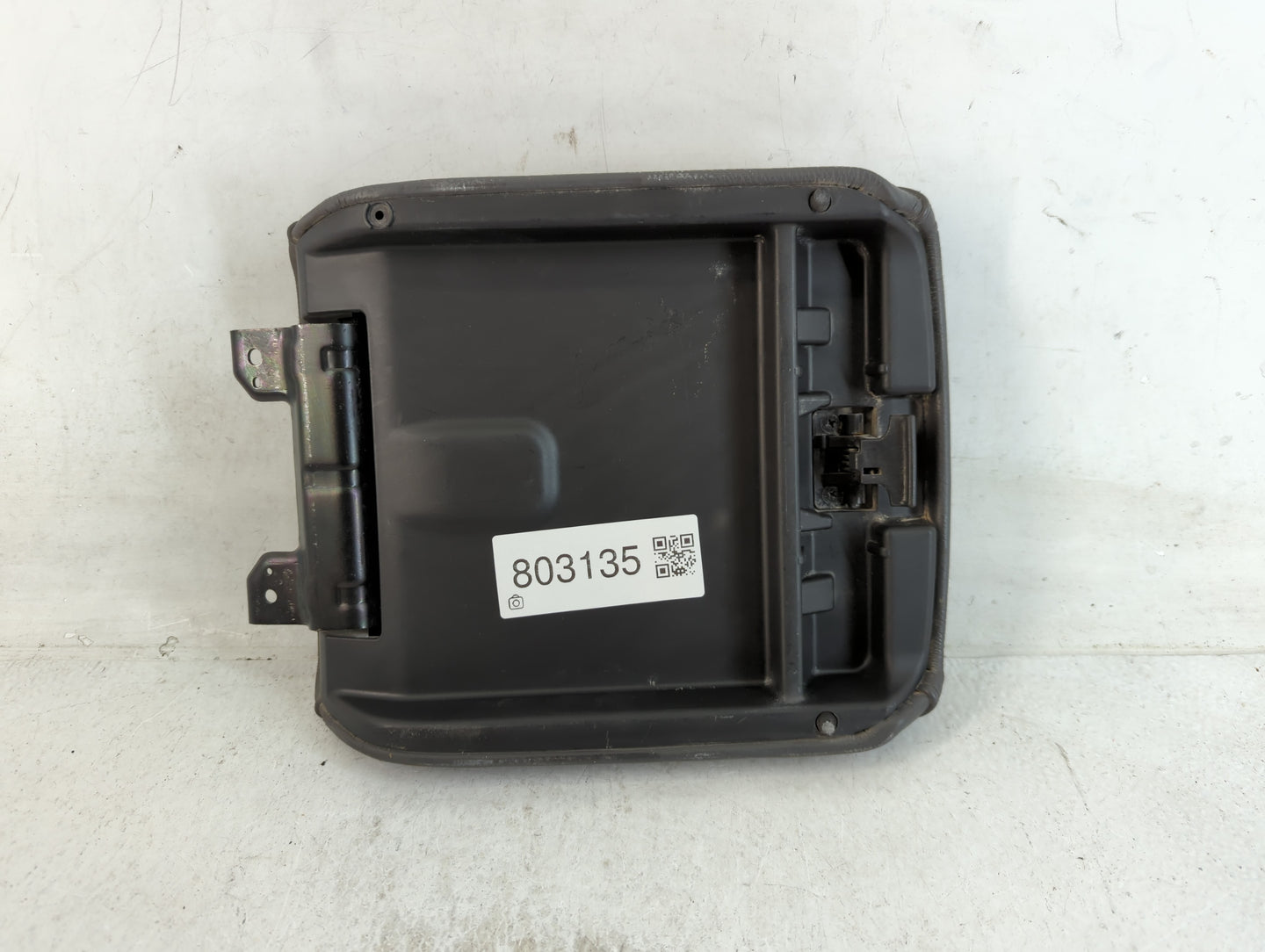 2007 Honda Pilot Center Console Armrest Cover Lid Fits OEM Used Auto Parts - Oemusedautoparts1.com