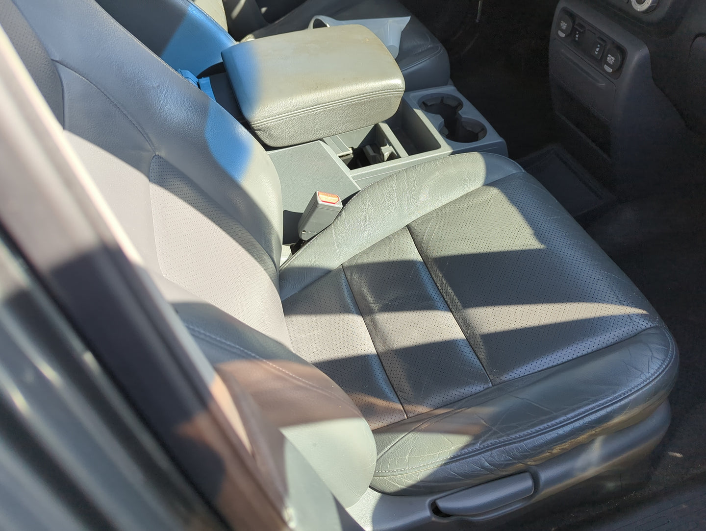 2007-2008 Honda Ridgeline Passenger Front Seat Oem - Oemusedautoparts1.com