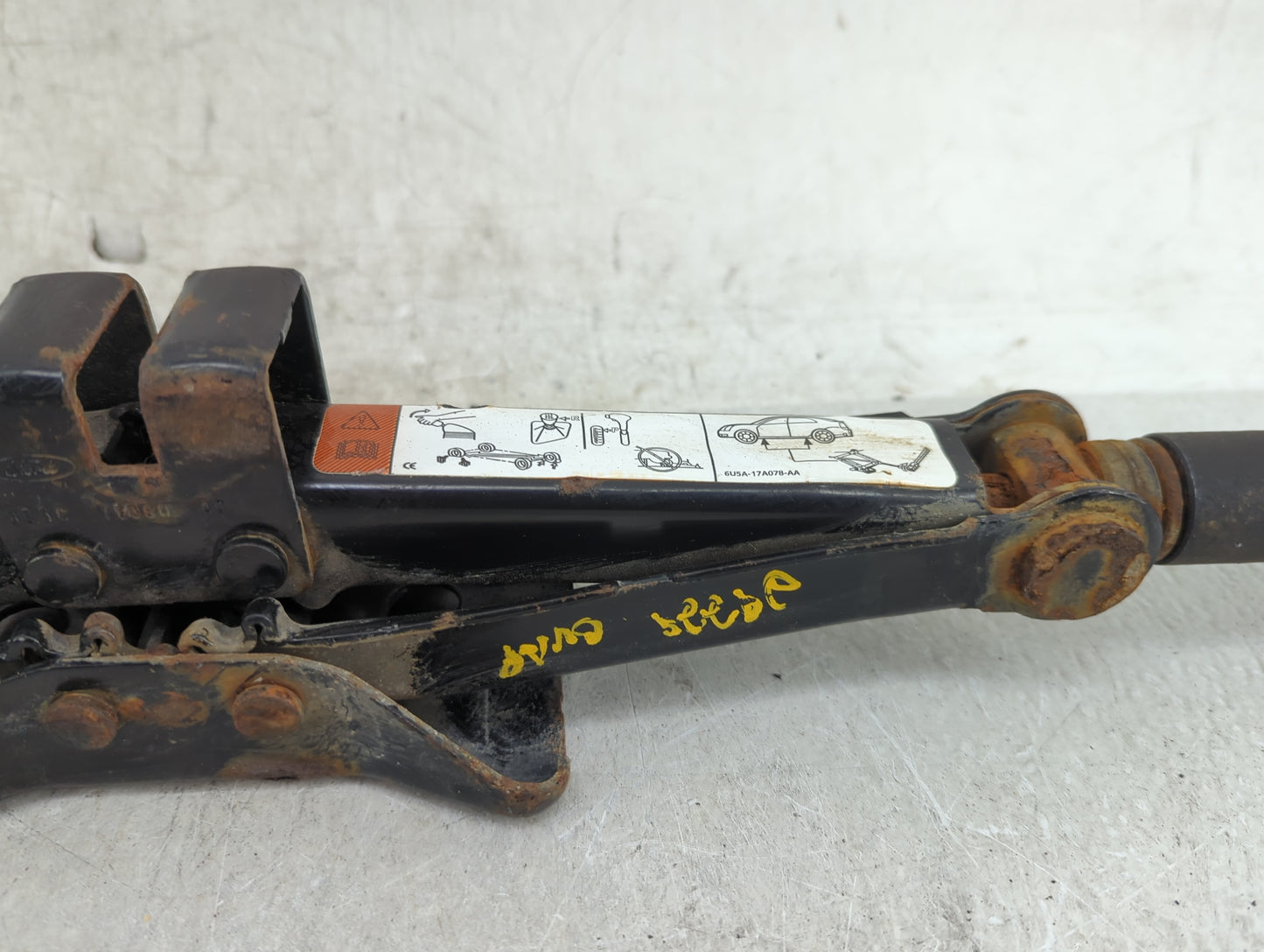2007 Honda Odyssey Odysse Spare Scissor Car Jack - Oemusedautoparts1.com