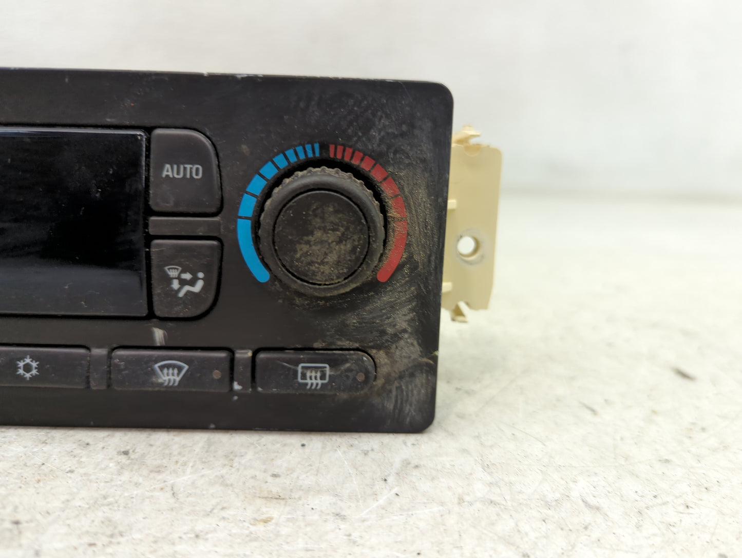 2007 Hummer H2 Climate Control Module Temperature AC/Heater Replacement P/N:15195564 Fits OEM Used Auto Parts - Oemusedautop