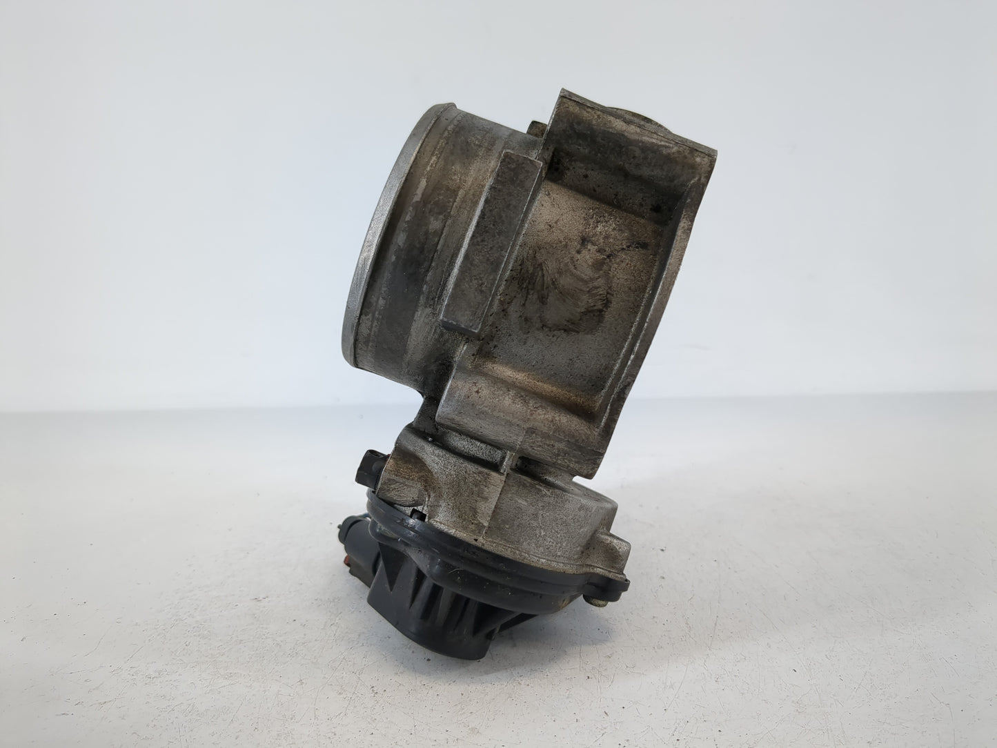 2007 Hummer H3 Throttle Body P/N:7T4E-EB Fits OEM Used Auto Parts - Oemusedautoparts1.com