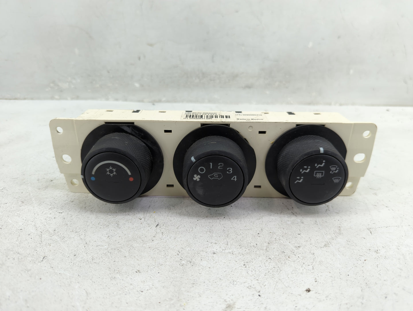 2007 Hummer H3 Climate Control Module Temperature AC/Heater Replacement P/N:25920831 Fits OEM Used Auto Parts - Oemusedautop
