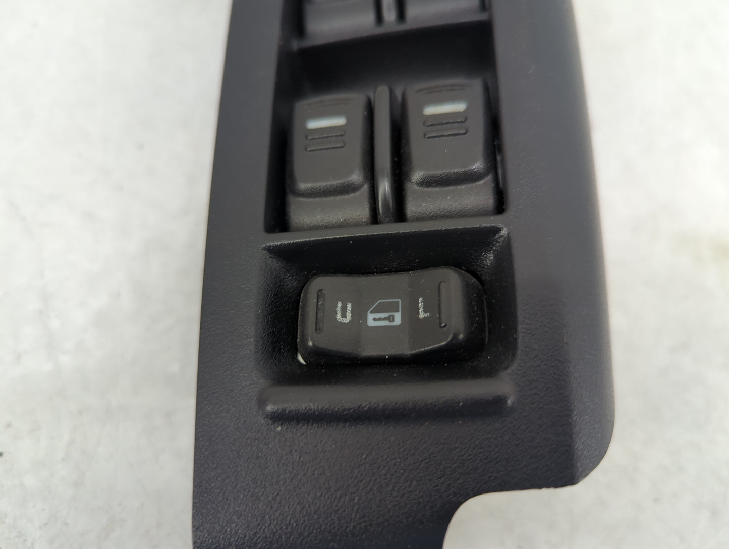 2007 Hummer H3 Master Power Window Switch Replacement Driver Side Left Fits OEM Used Auto Parts - Oemusedautoparts1.com