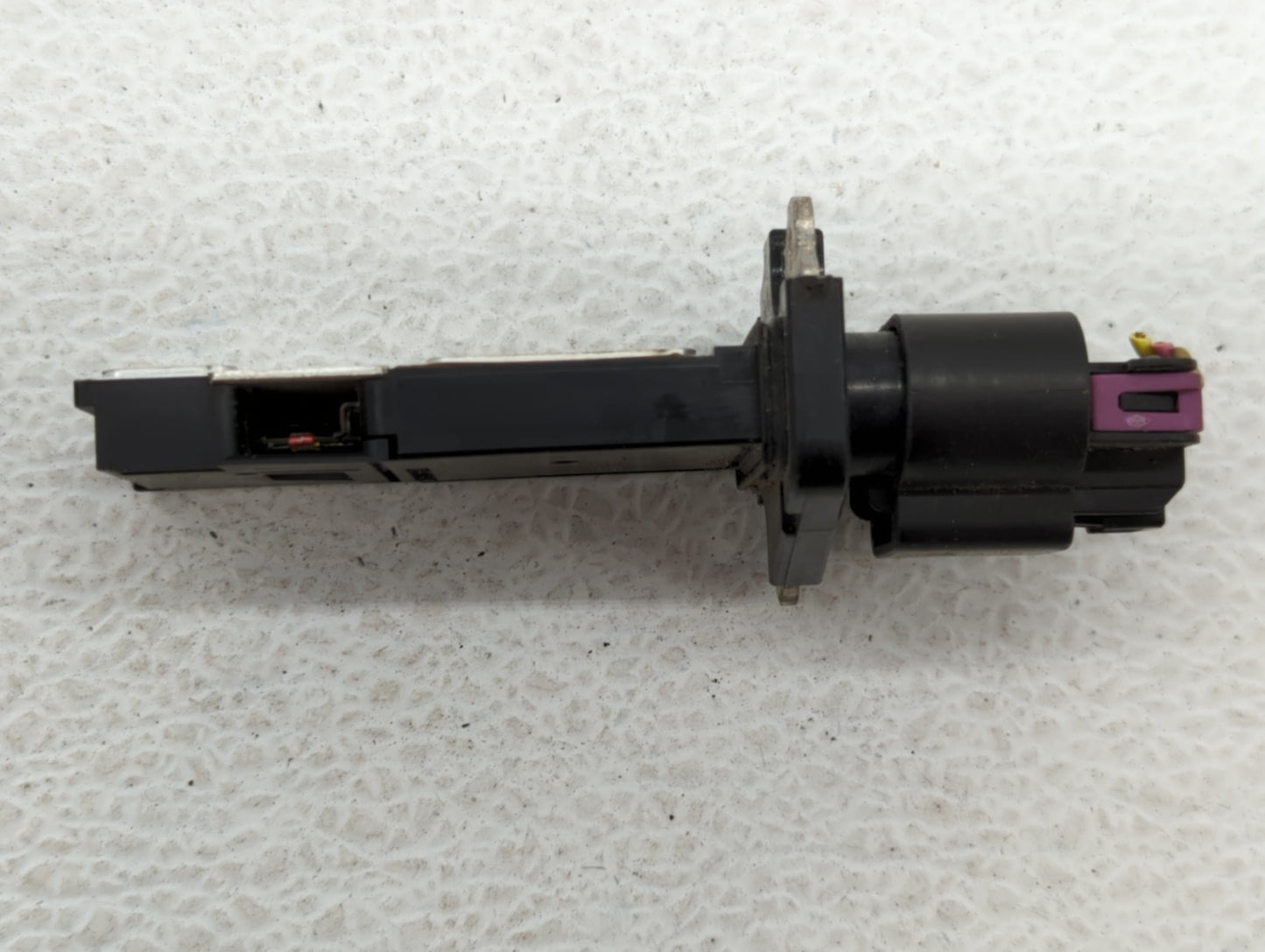 Hummer H3 Mass Air Flow Meter Maf - Oemusedautoparts1.com