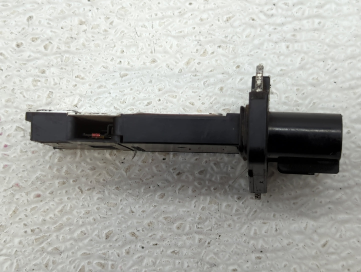 Hummer H3 Mass Air Flow Meter Maf - Oemusedautoparts1.com