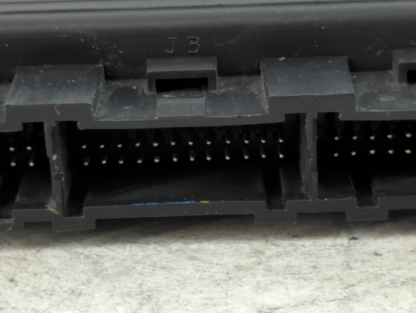 Hummer H3 Body Control Module Bcm Inner Cabin Fuse Box 15116066 - Oemusedautoparts1.com