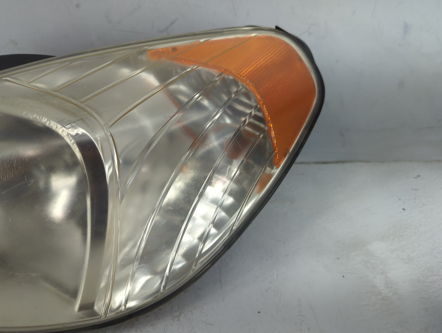 2006-2011 Hyundai Accent Driver Left Oem Head Light Headlight Lamp - Oemusedautoparts1.com