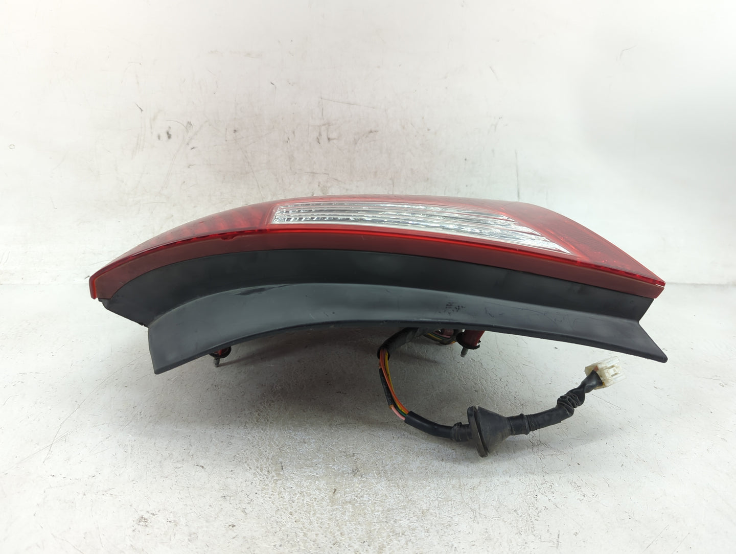 2006-2011 Hyundai Accent Tail Light Assembly Passenger Right OEM Fits Fits 2006 2007 2008 2009 2010 2011 OEM Used Auto Parts