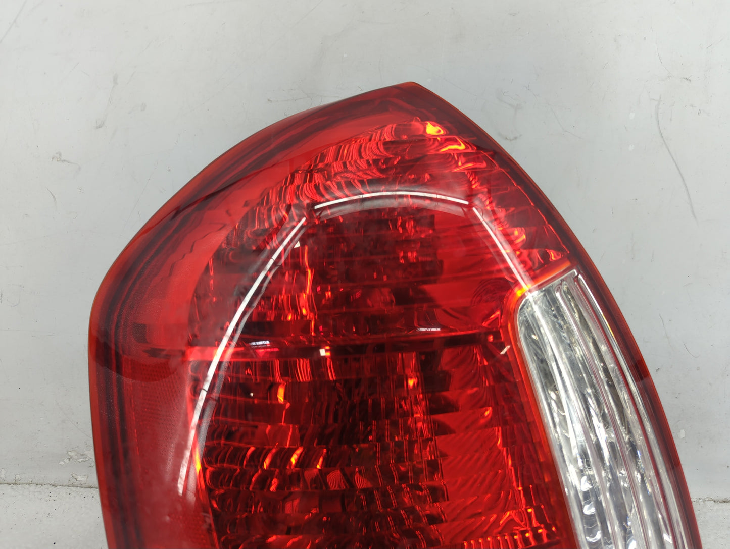 2006-2011 Hyundai Accent Tail Light Assembly Passenger Right OEM Fits Fits 2006 2007 2008 2009 2010 2011 OEM Used Auto Parts