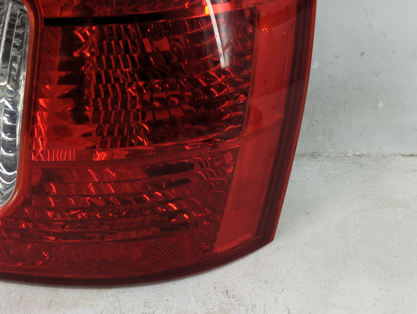 2006-2011 Hyundai Accent Tail Light Assembly Driver Left OEM P/N:92402-1E010 Fits Fits 2006 2007 2008 2009 2010 2011 OEM Use