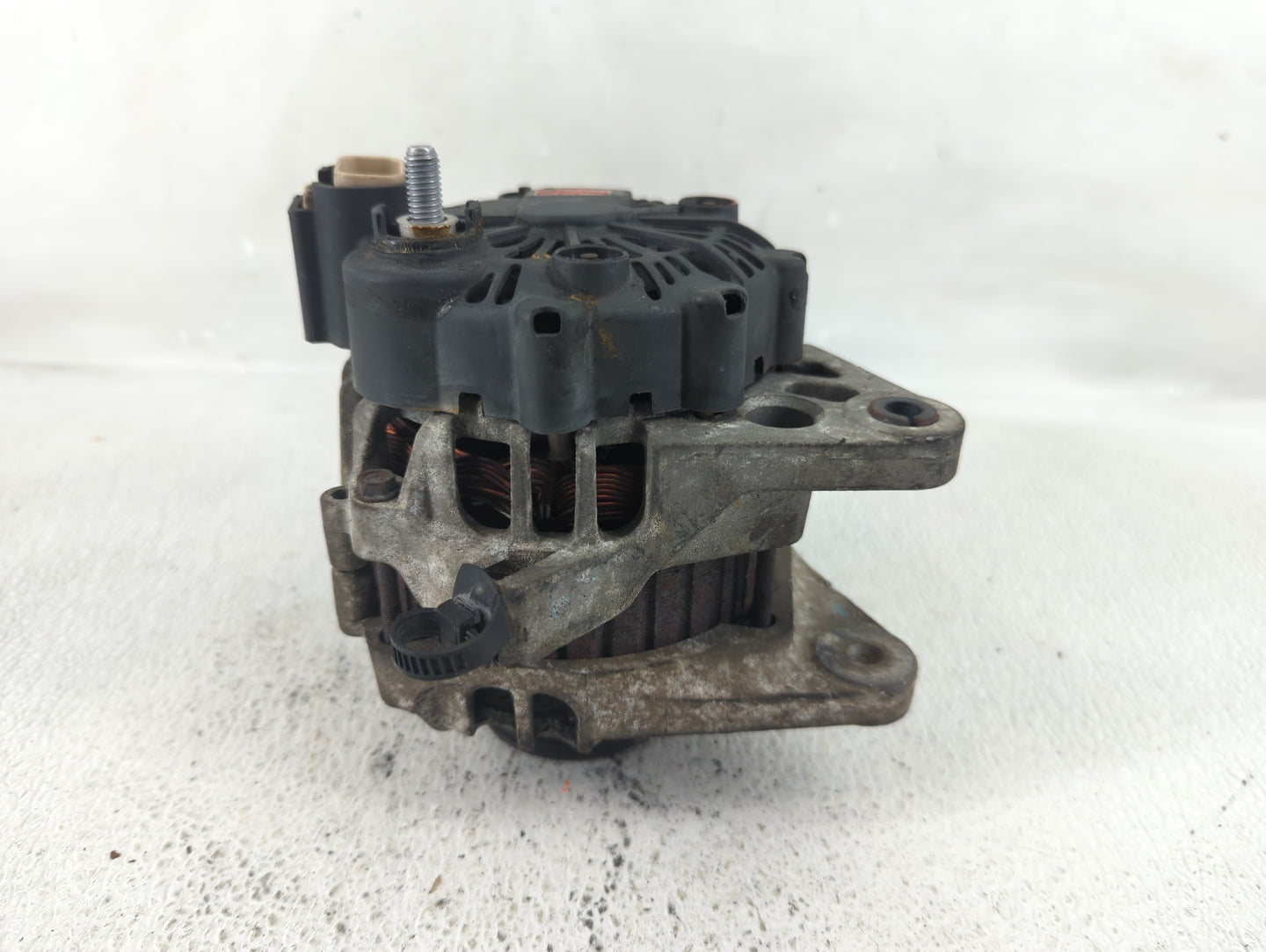 2007 Hyundai Accent Alternator Replacement Generator Charging Assembly Engine OEM P/N:37300-22650 Fits OEM Used Auto Parts -