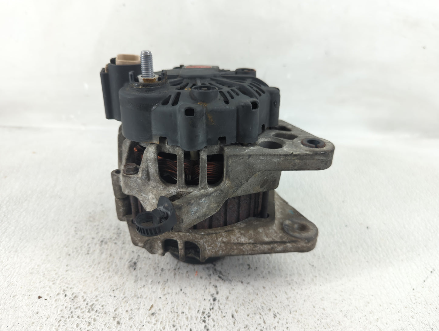 2007 Hyundai Accent Alternator Replacement Generator Charging Assembly Engine OEM P/N:37300-22650 Fits OEM Used Auto Parts -