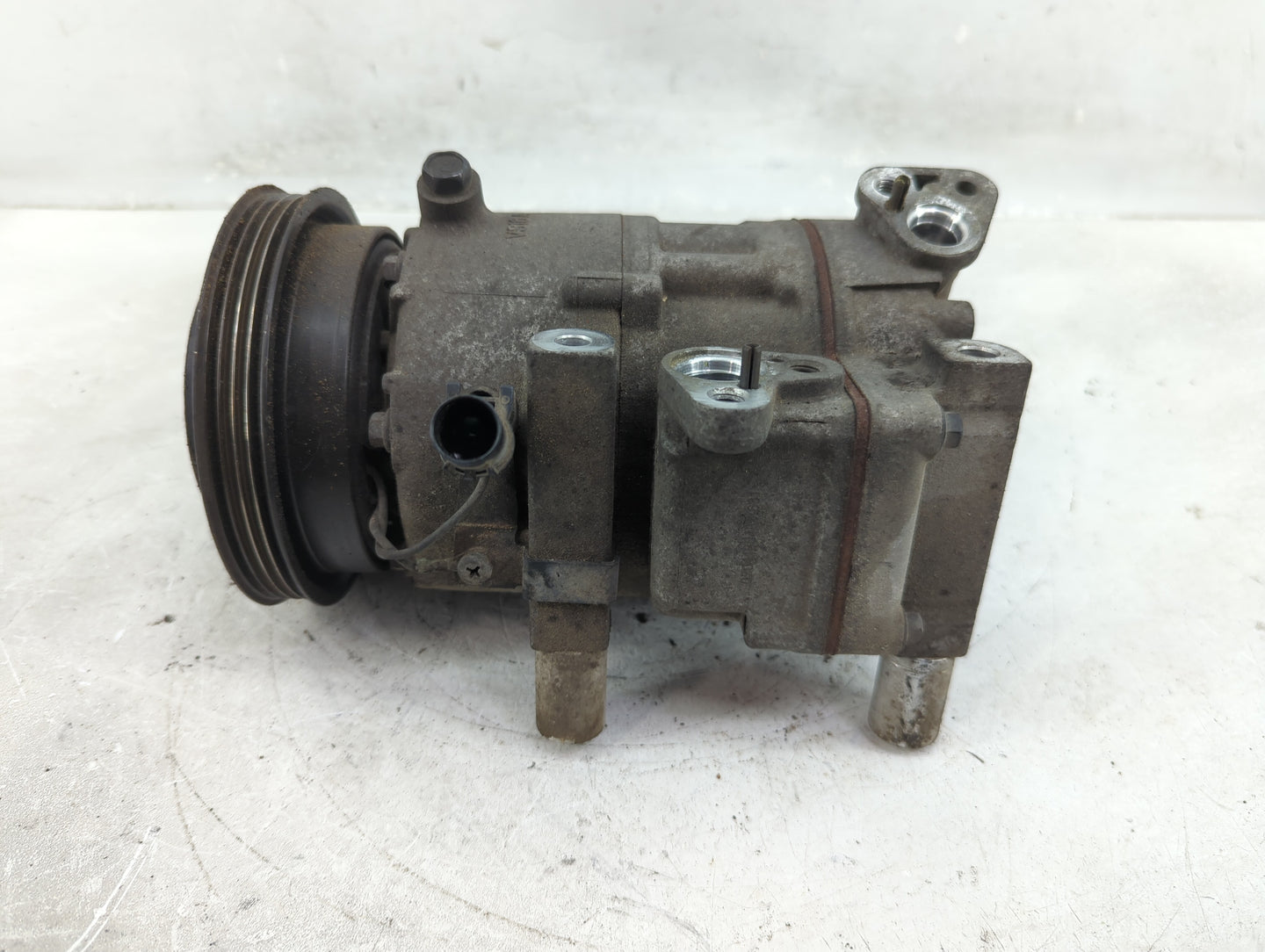 2006-2007 Hyundai Accent Air Conditioning A/c Ac Compressor Oem - Oemusedautoparts1.com