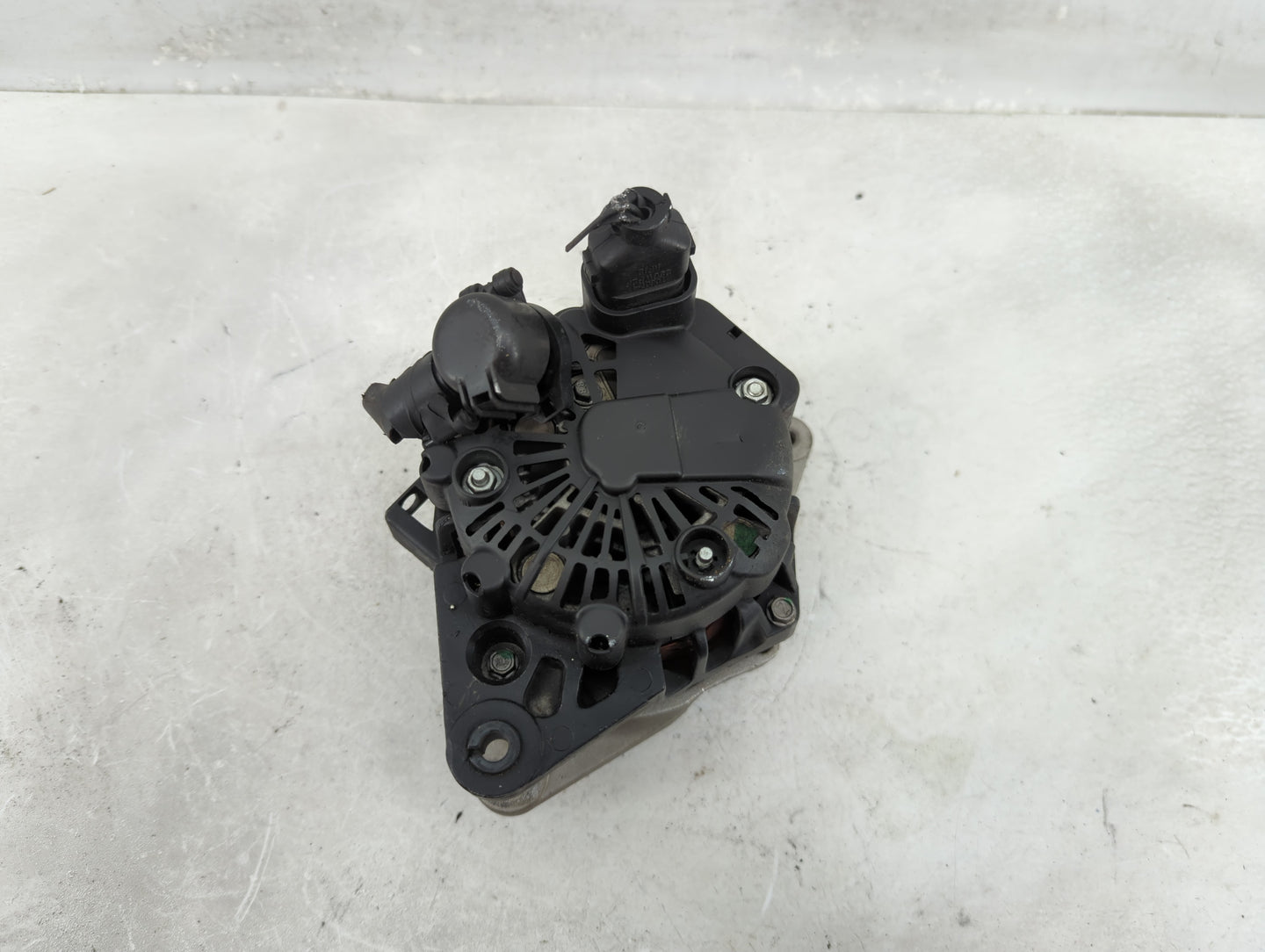 2003-2009 Hyundai Accent Alternator Replacement Generator Charging Assembly Engine OEM Fits OEM Used Auto Parts - Oemusedaut