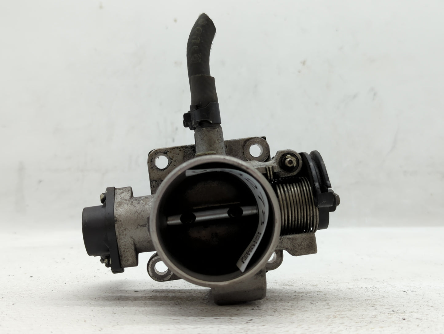 2006-2011 Hyundai Accent Throttle Body P/N:35170-26900 Fits Fits 2006 2007 2008 2009 2010 2011 OEM Used Auto Parts - Oemused