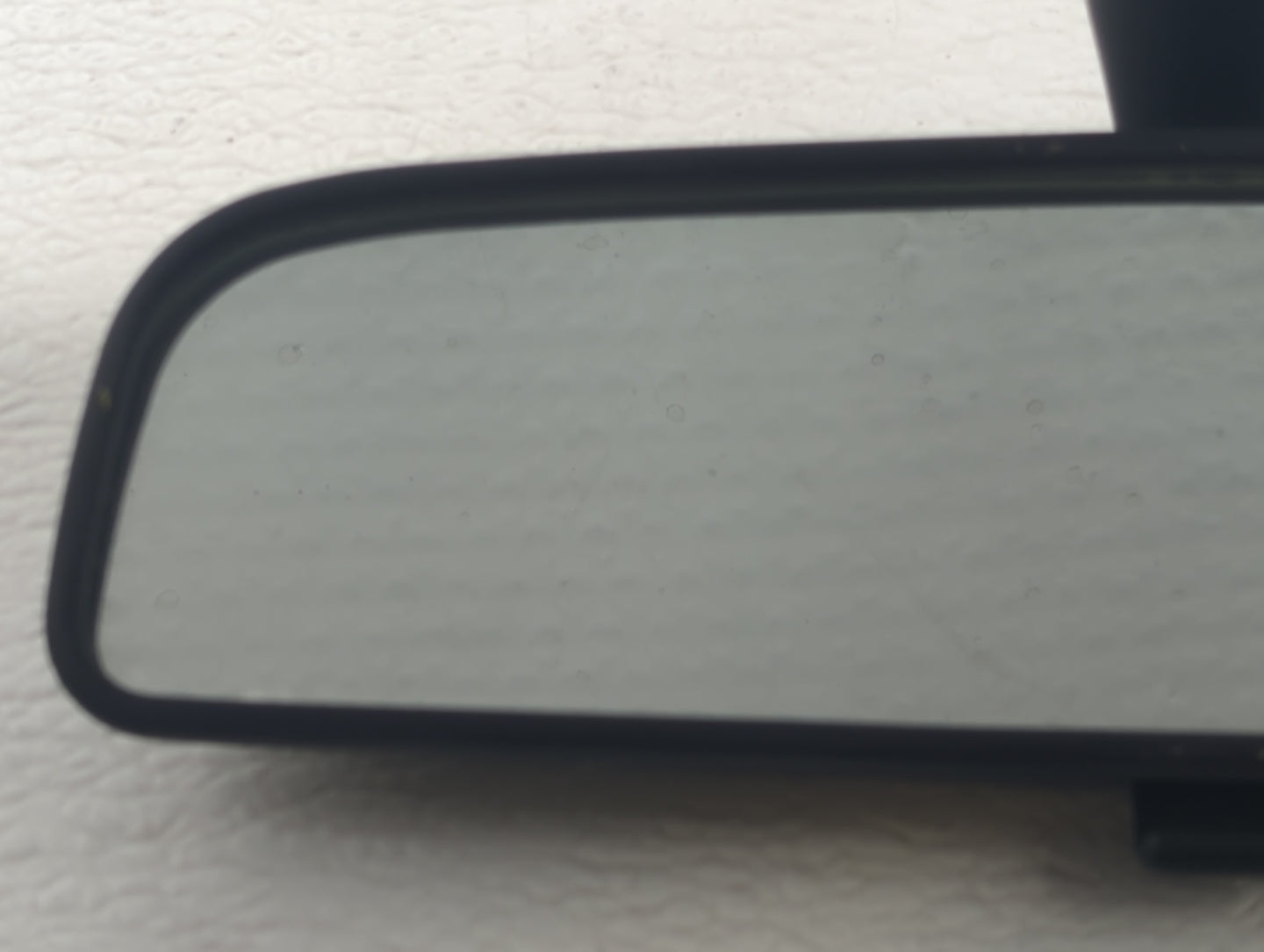 2005-2011 Hyundai Accent Interior Rear View Mirror Replacement OEM P/N:E11025400 Fits OEM Used Auto Parts - Oemusedautoparts