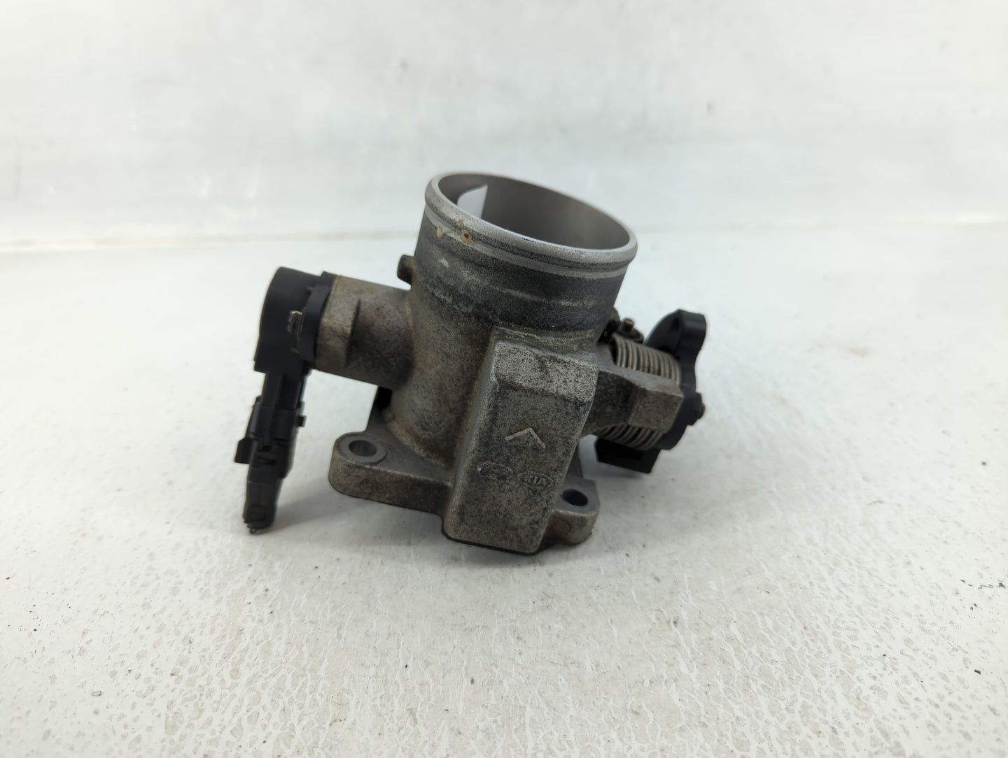 2006-2011 Hyundai Accent Throttle Body Fits Fits 2006 2007 2008 2009 2010 2011 OEM Used Auto Parts - Oemusedautoparts1.com