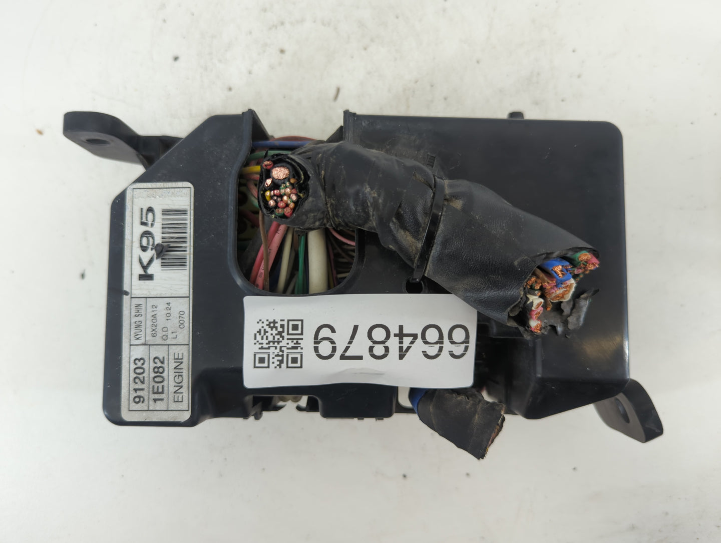 2006-2011 Hyundai Accent Fusebox Fuse Box Panel Relay Module P/N:912031E082 Fits Fits 2006 2007 2008 2009 2010 2011 OEM Used