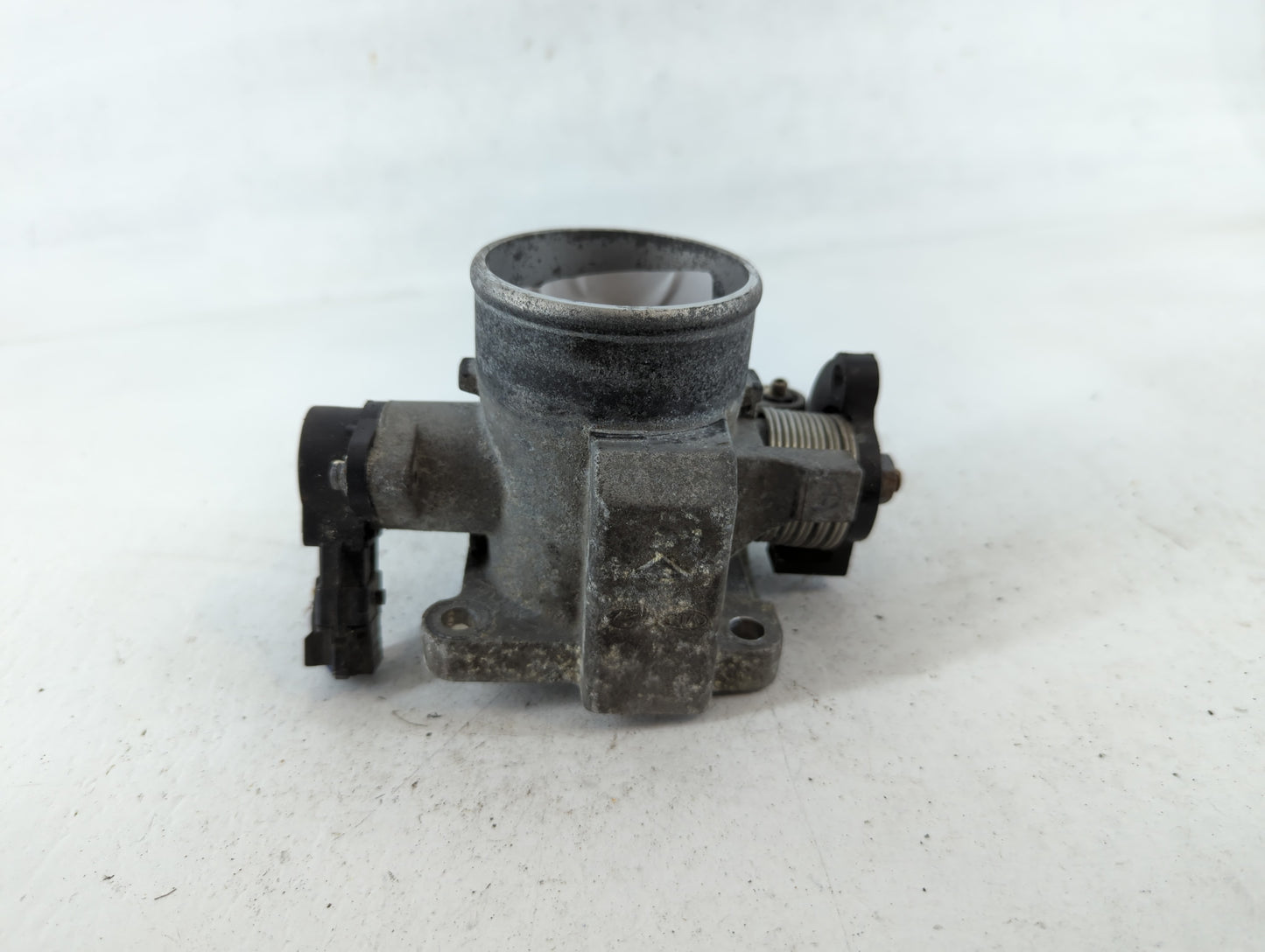 2006-2011 Hyundai Accent Throttle Body Fits Fits 2006 2007 2008 2009 2010 2011 OEM Used Auto Parts - Oemusedautoparts1.com