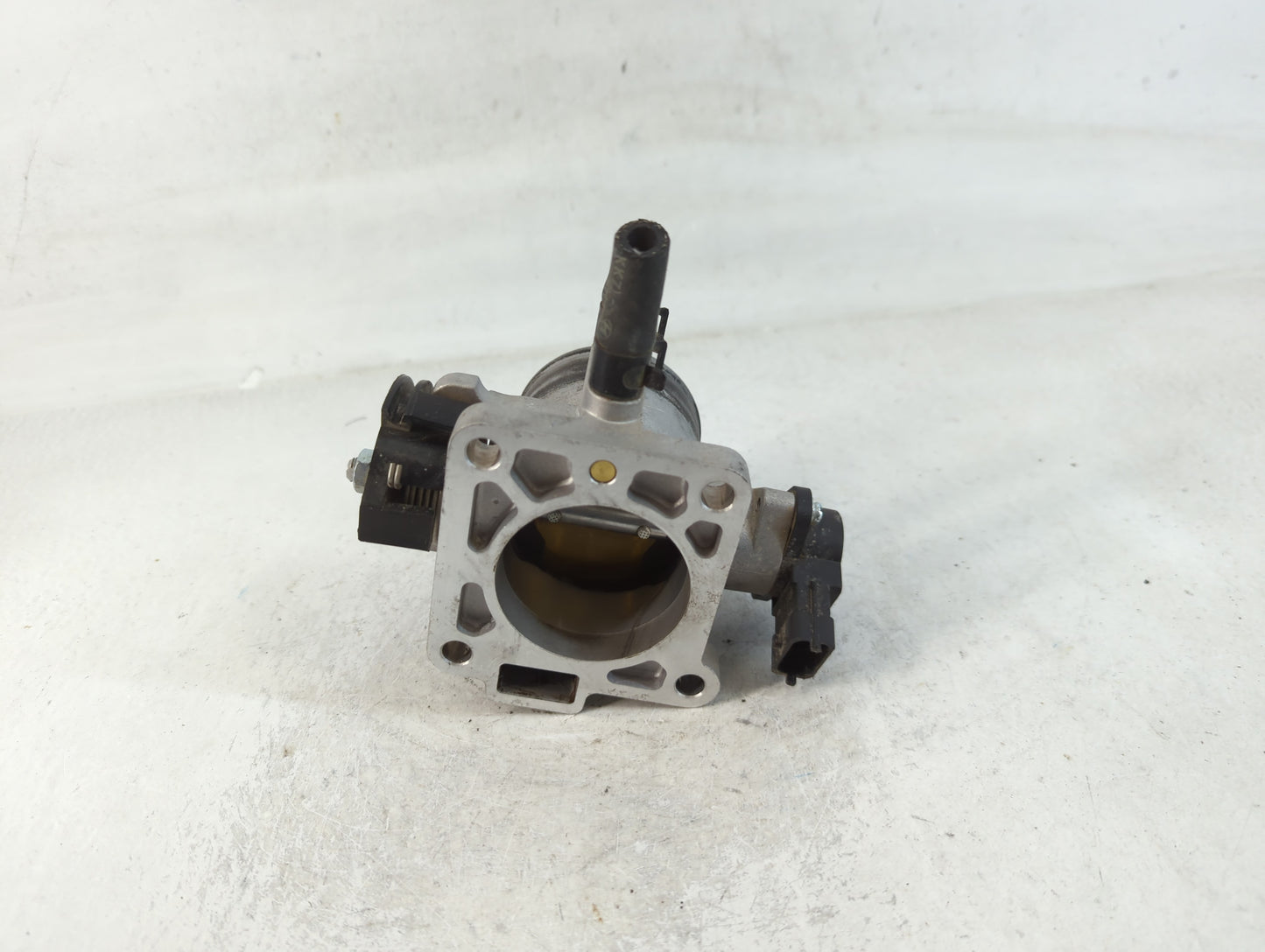 2006-2011 Hyundai Accent Throttle Body Fits Fits 2006 2007 2008 2009 2010 2011 OEM Used Auto Parts - Oemusedautoparts1.com