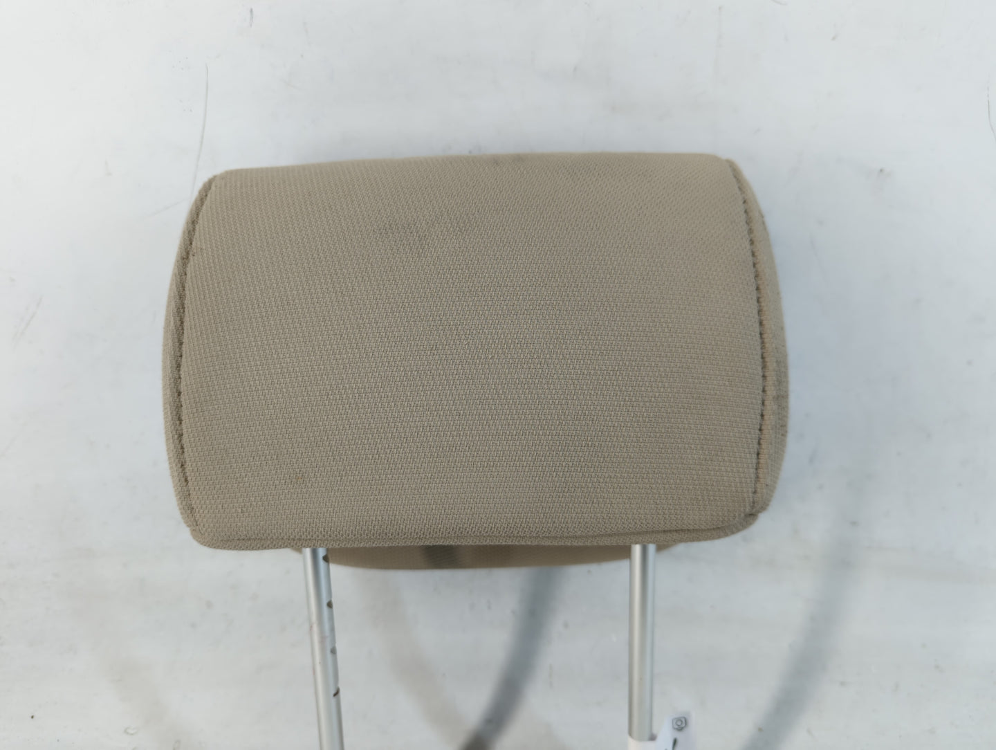 2006-2008 Hyundai Accent Headrest Head Rest Front Driver Passenger Seat Fits Fits 2006 2007 2008 OEM Used Auto Parts - Oemus