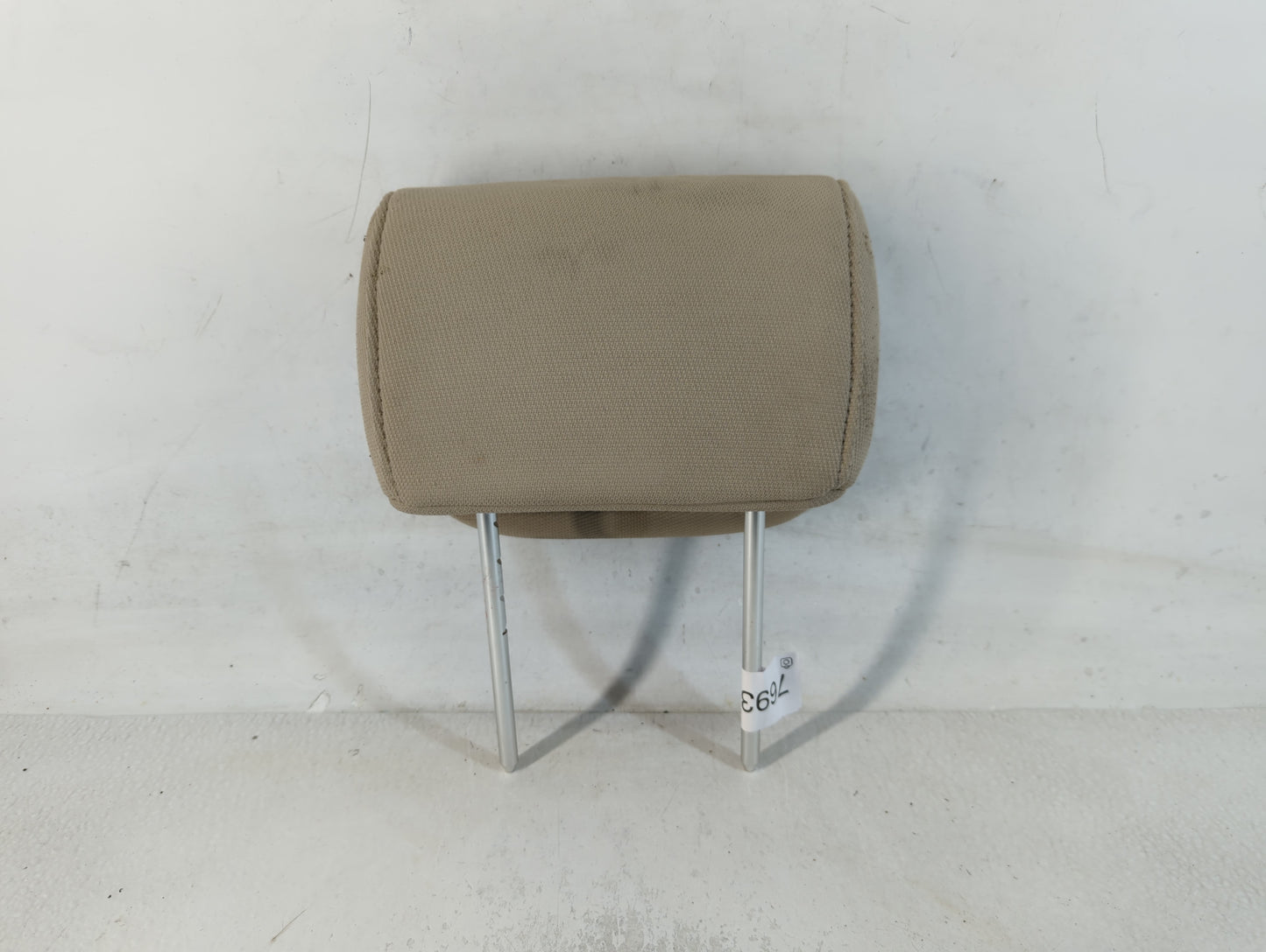 2006-2008 Hyundai Accent Headrest Head Rest Front Driver Passenger Seat Fits Fits 2006 2007 2008 OEM Used Auto Parts - Oemus