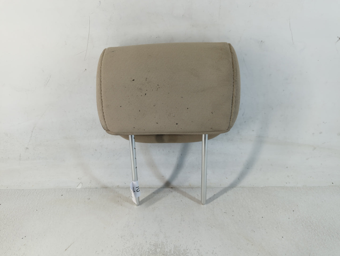 2006-2008 Hyundai Accent Headrest Head Rest Front Driver Passenger Seat Fits Fits 2006 2007 2008 OEM Used Auto Parts - Oemus