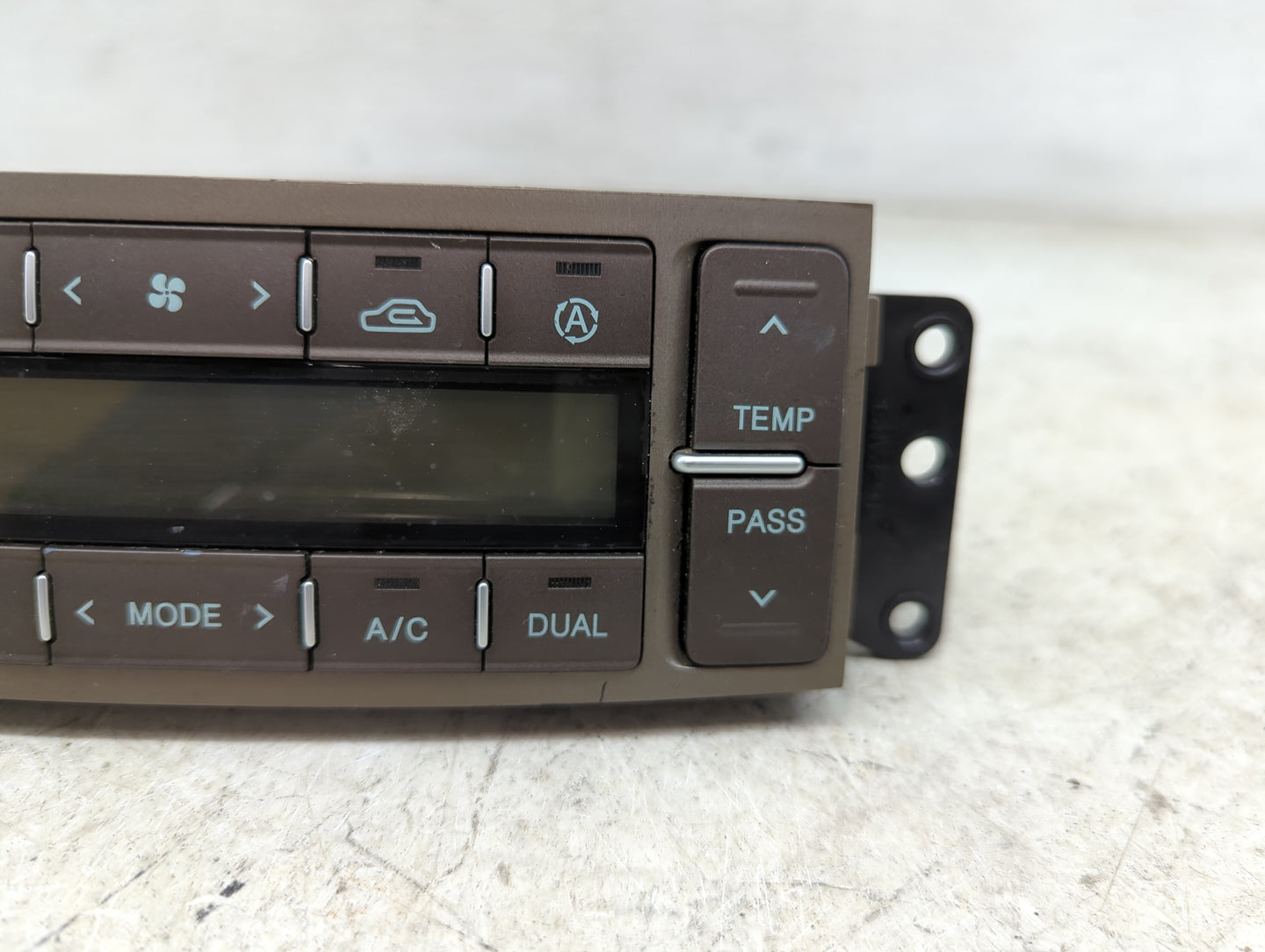 2006-2010 Hyundai Azera Climate Control Module Temperature AC/Heater Replacement Fits Fits 2006 2007 2008 2009 2010 OEM Used