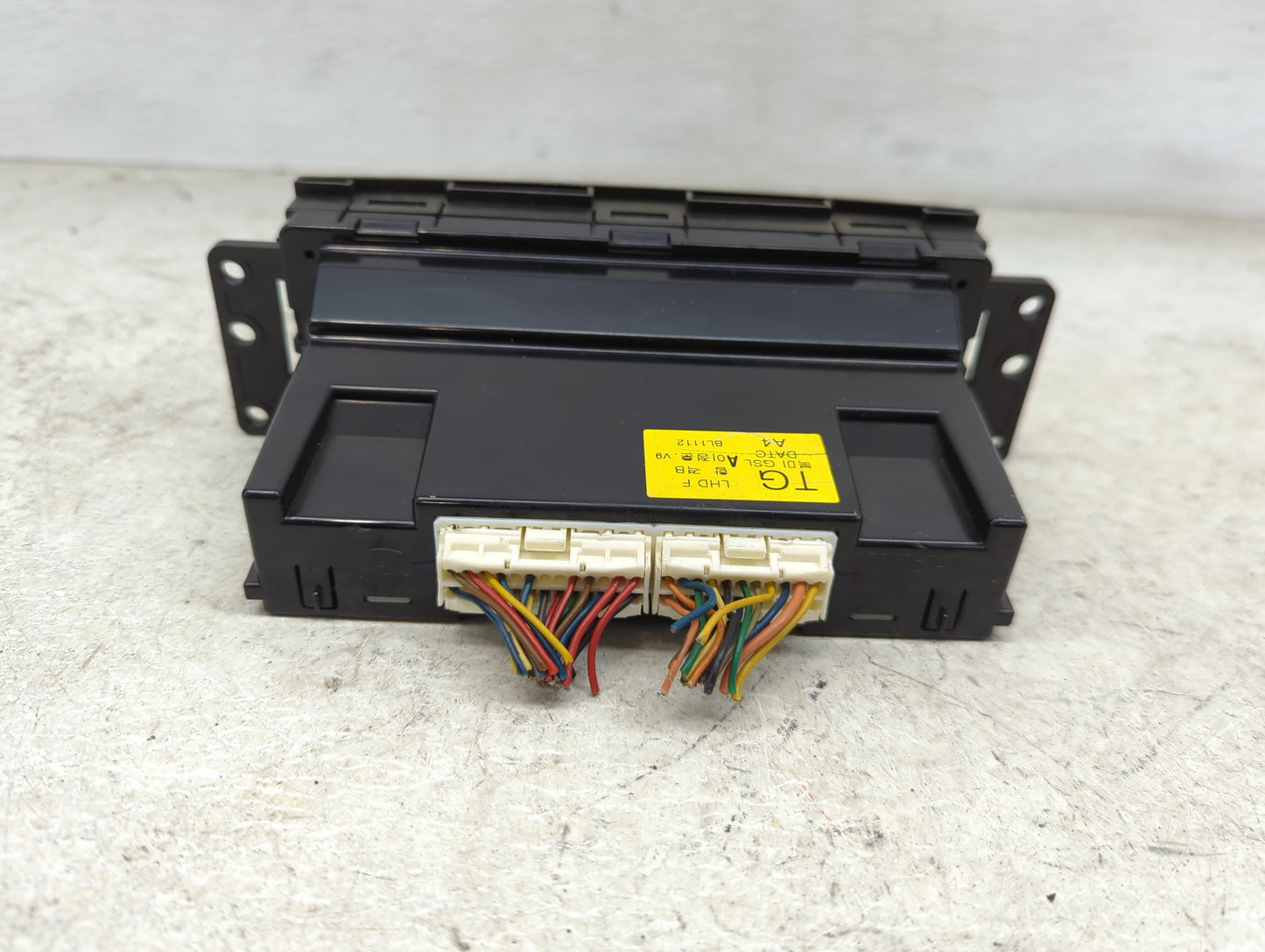 2006-2010 Hyundai Azera Climate Control Module Temperature AC/Heater Replacement Fits Fits 2006 2007 2008 2009 2010 OEM Used