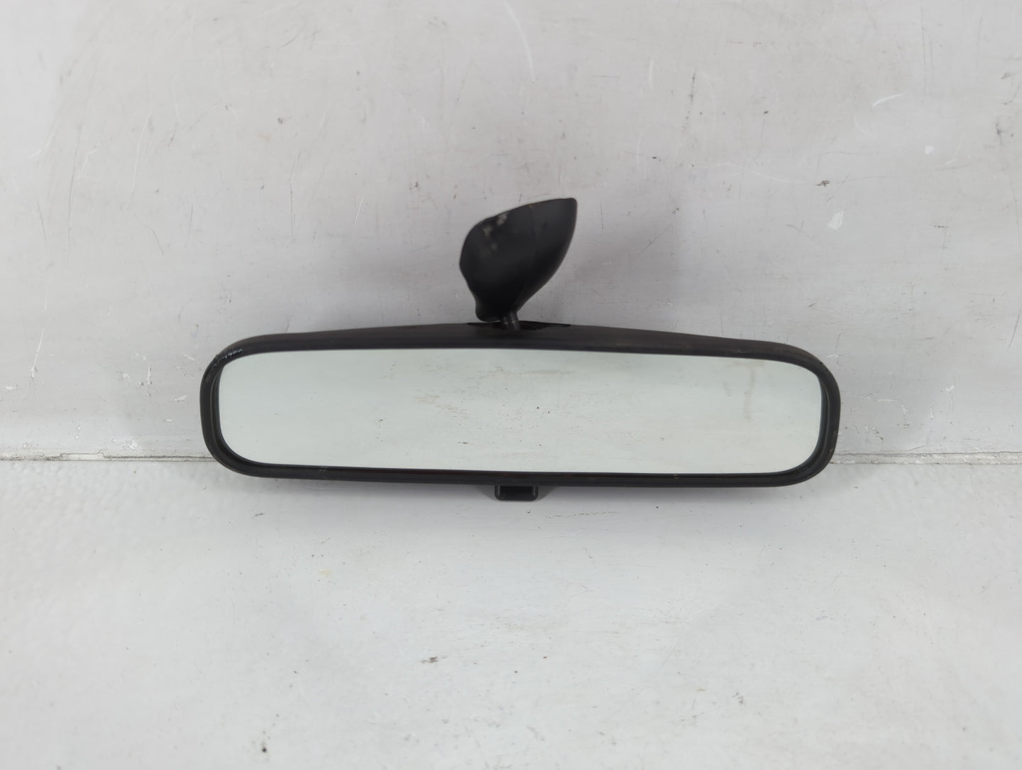 2001-2012 Hyundai Elantra Interior Rear View Mirror Replacement OEM P/N:E13010082 Fits OEM Used Auto Parts - Oemusedautopart