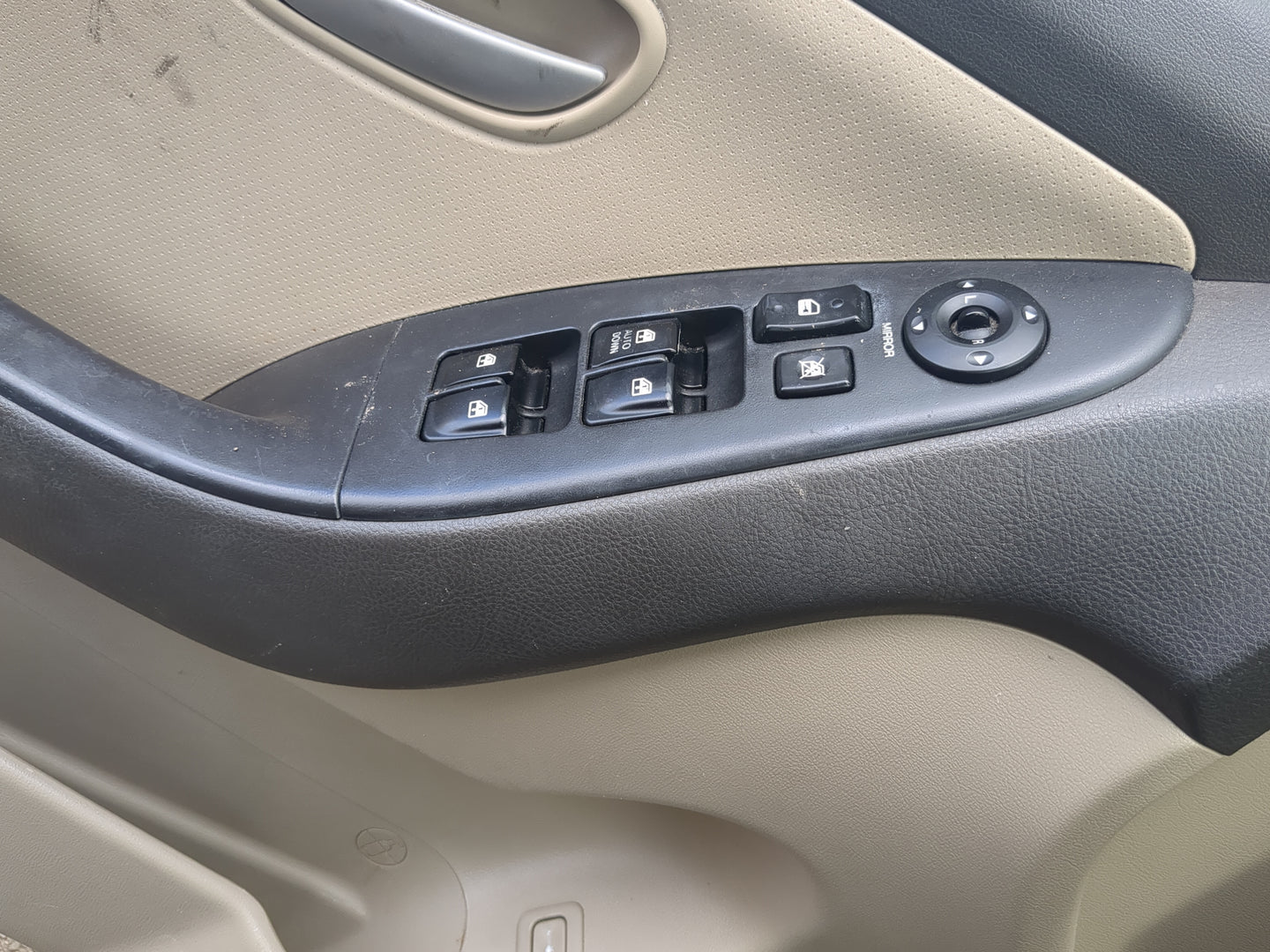 2007-2010 Hyundai Elantra Master Power Window Switch Replacement Driver Side Left Fits Fits 2007 2008 2009 2010 OEM Used Aut