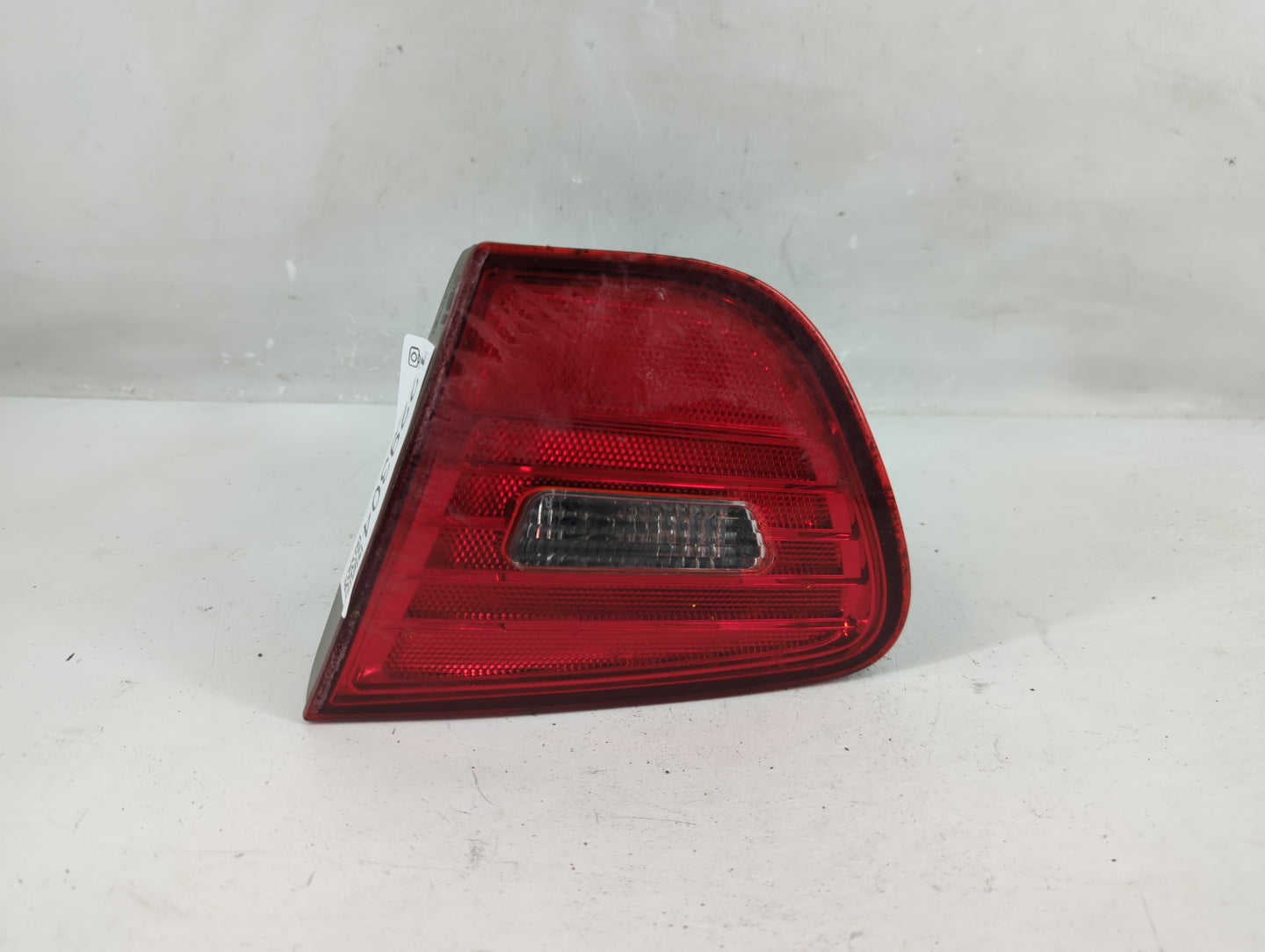2007-2010 Hyundai Elantra Tail Light Assembly Passenger Right OEM P/N:92404-2H00 Fits Fits 2007 2008 2009 2010 OEM Used Auto