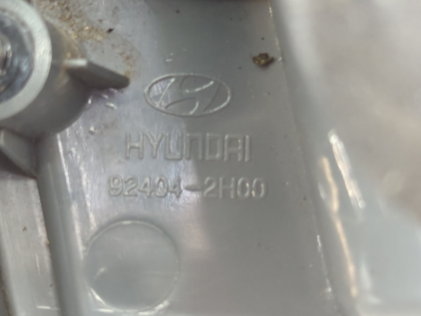 2007-2010 Hyundai Elantra Tail Light Assembly Passenger Right OEM P/N:92404-2H00 Fits Fits 2007 2008 2009 2010 OEM Used Auto