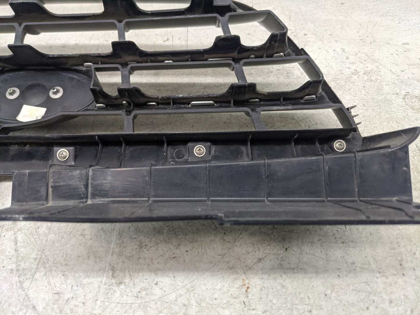 2007-2009 Hyundai Elantra Front Grille Bumper Not Included - Oemusedautoparts1.com
