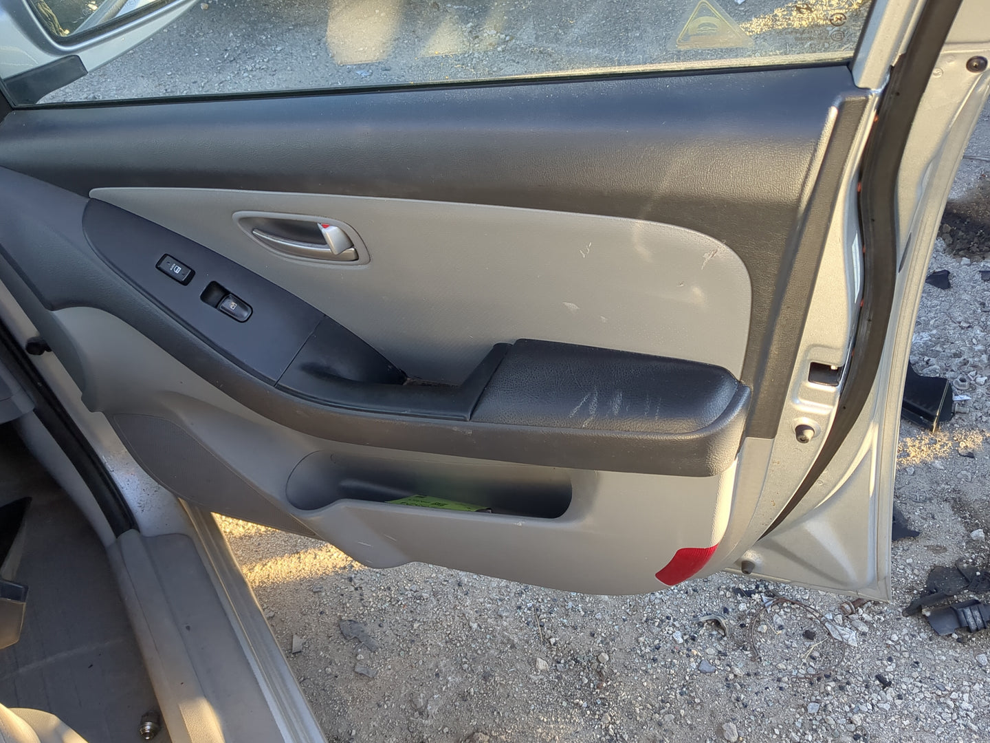 2007 Hyundai Elantra Front Right Passenger Interior Door Panel Trim - Oemusedautoparts1.com