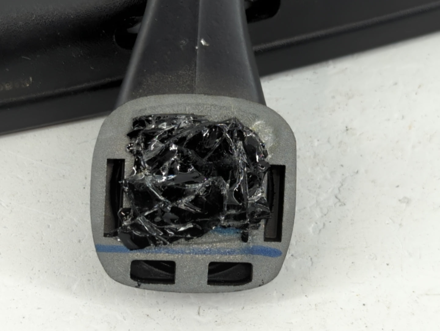 2001-2012 Hyundai Elantra Interior Rear View Mirror Replacement OEM P/N:E13010082 Fits OEM Used Auto Parts - Oemusedautopart