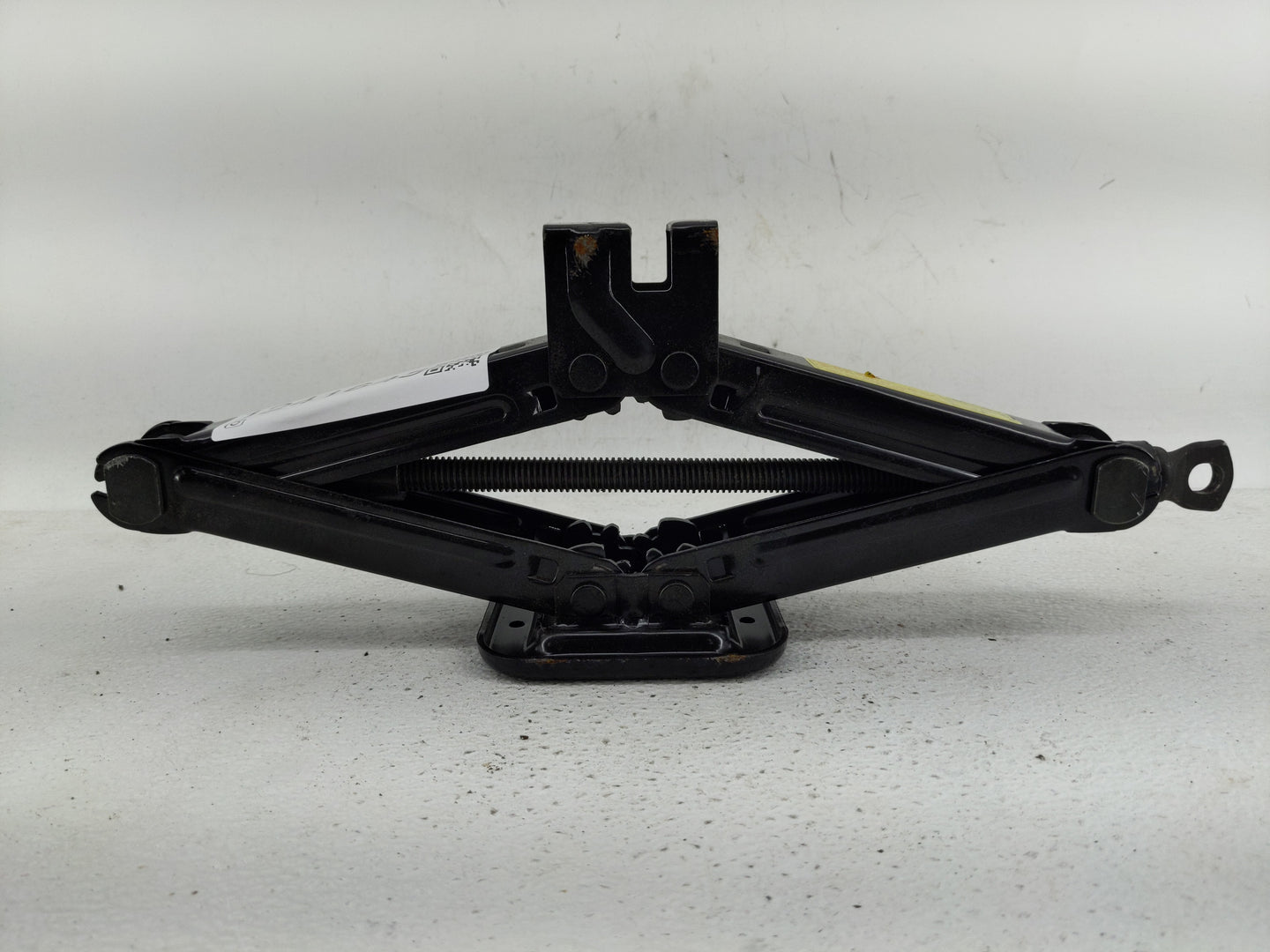 2007 Hyundai Elantra Spare Scissor Car Jack - Oemusedautoparts1.com