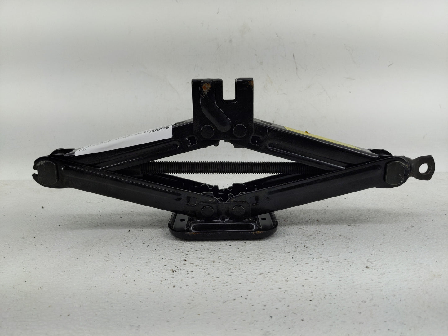 2007 Hyundai Elantra Spare Scissor Car Jack - Oemusedautoparts1.com