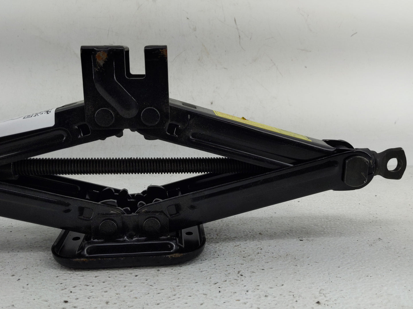 2007 Hyundai Elantra Spare Scissor Car Jack - Oemusedautoparts1.com