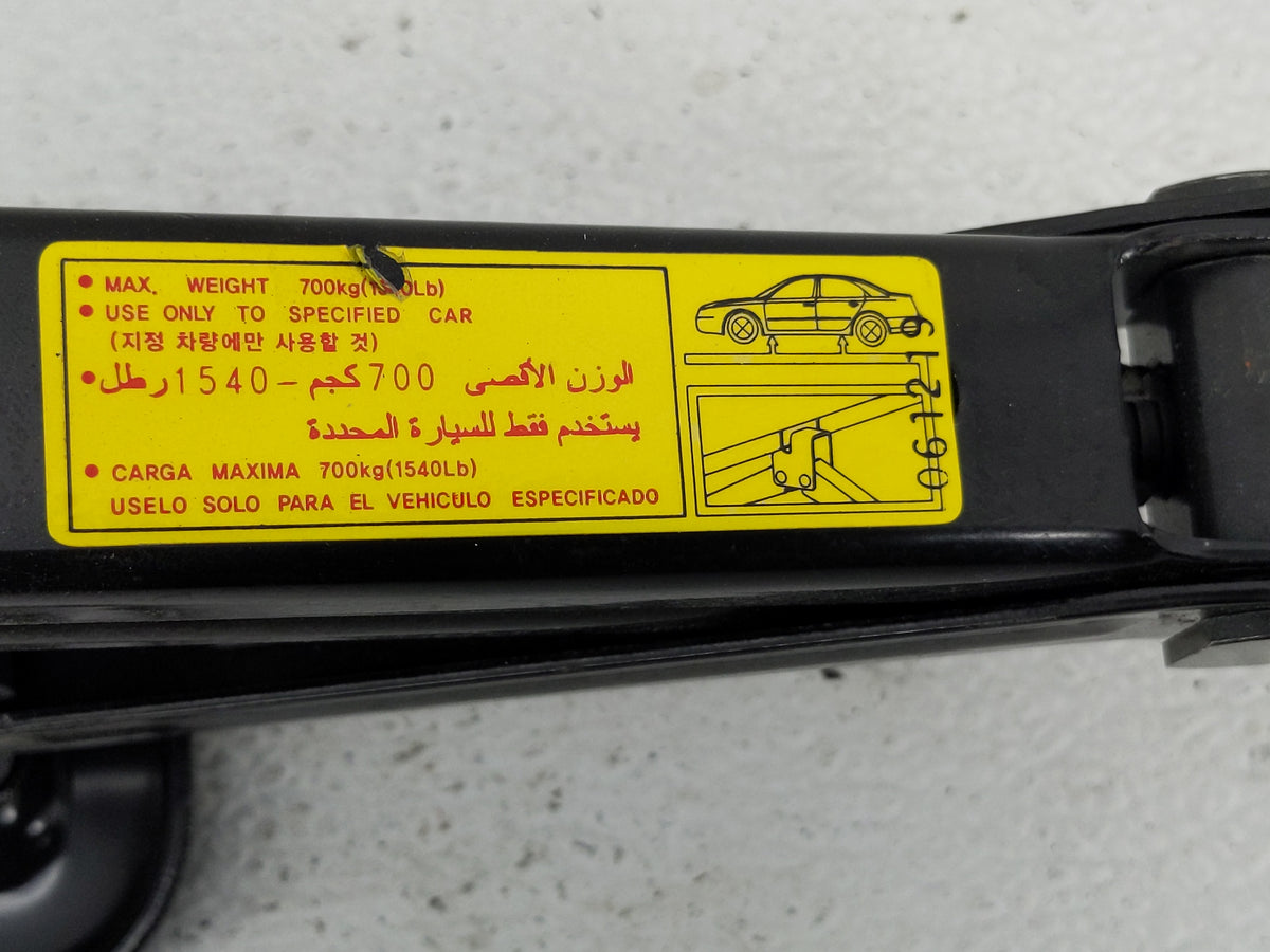 2007 Hyundai Elantra Spare Scissor Car Jack 1241645 - Oemusedautoparts1.com