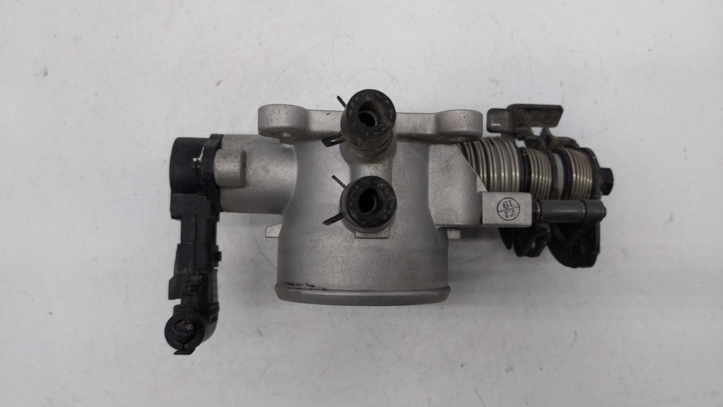 2007-2012 Hyundai Elantra Throttle Body P/N:55100-23950 35100-23950 Fits Fits 2007 2008 2009 2010 2011 2012 OEM Used Auto Pa