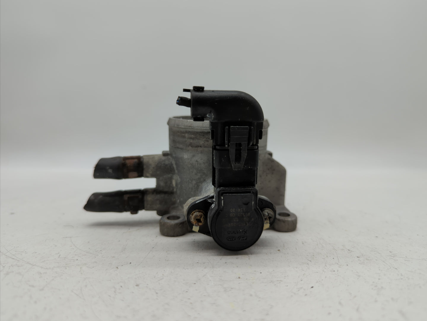 2007-2012 Hyundai Elantra Throttle Body P/N:35100-25950 35170-26910 Fits Fits 2007 2008 2009 2010 2011 2012 OEM Used Auto Pa