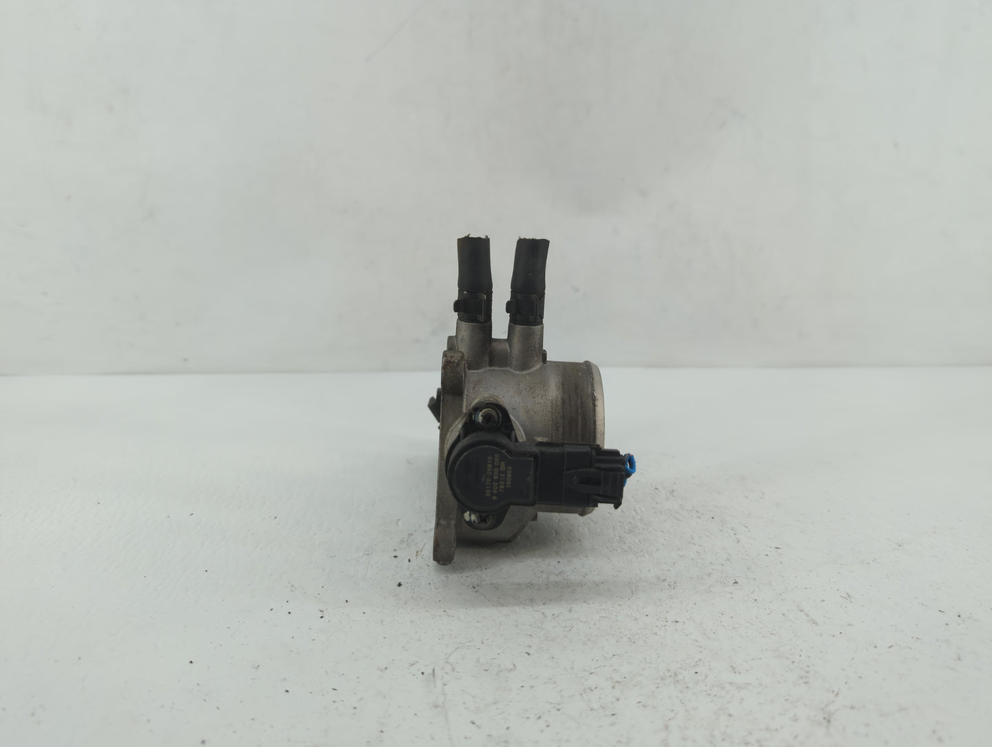 2007-2012 Hyundai Elantra Throttle Body P/N:35170-26910 55100-23950, 35100-23950 Fits Fits 2007 2008 2009 2010 2011 2012 OEM