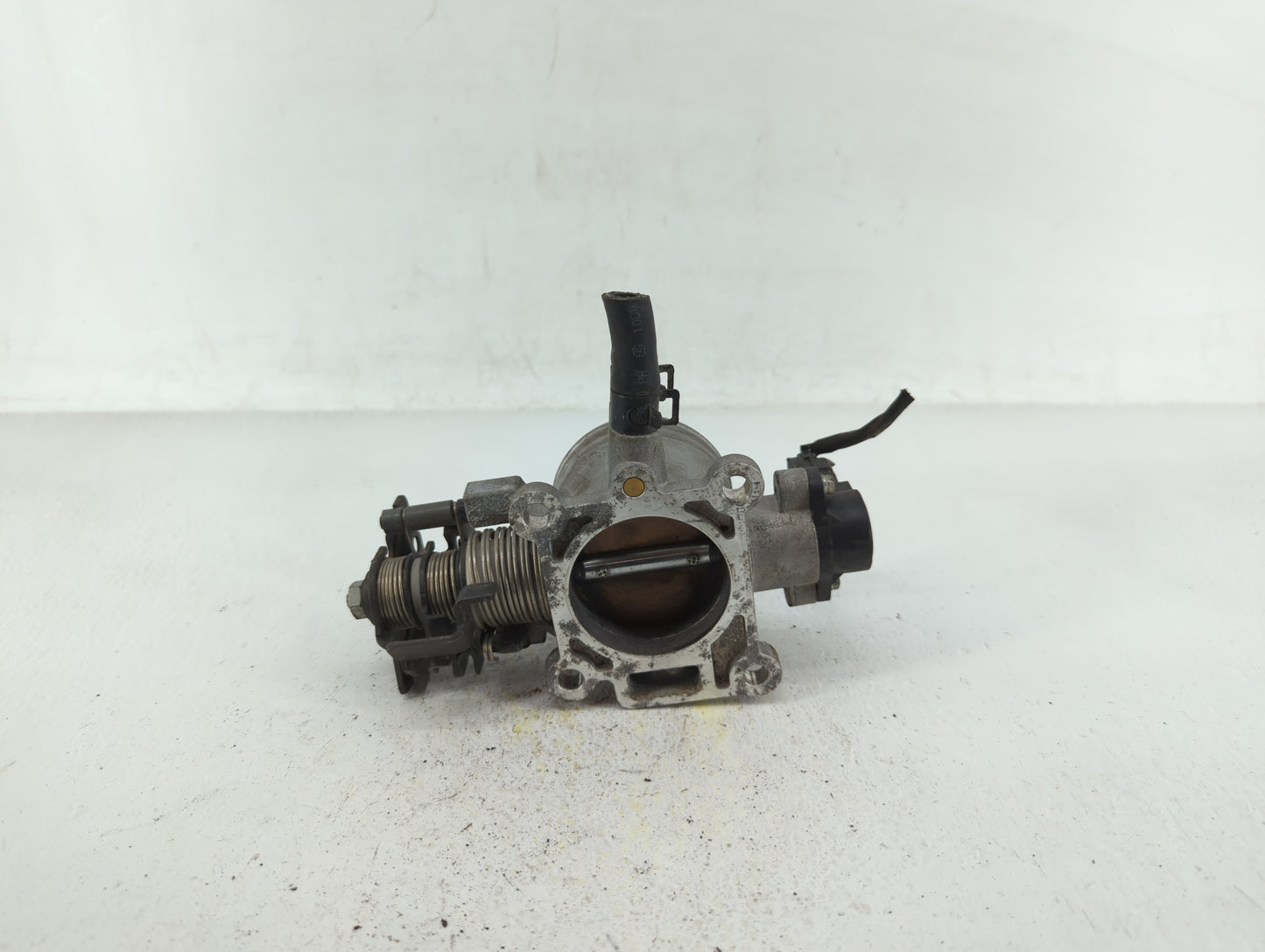 2007-2012 Hyundai Elantra Throttle Body P/N:35170-26910 55100-23950, 35100-23950 Fits Fits 2007 2008 2009 2010 2011 2012 OEM