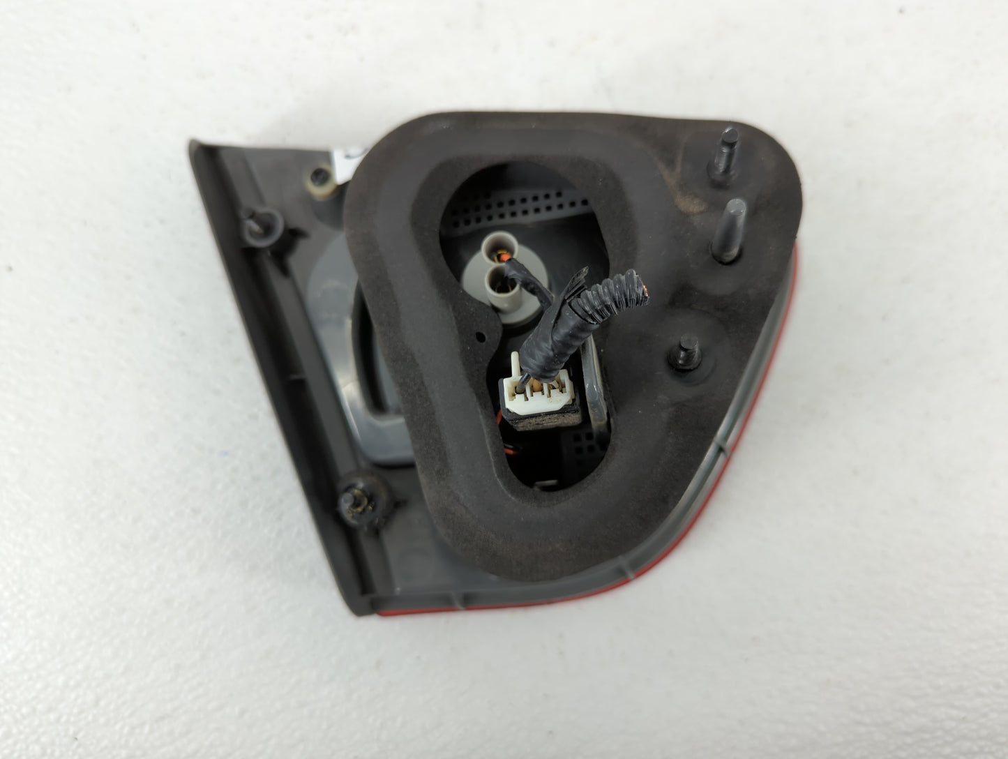 2007-2010 Hyundai Elantra Tail Light Assembly Passenger Right OEM P/N:92404-2H00 Fits Fits 2007 2008 2009 2010 OEM Used Auto