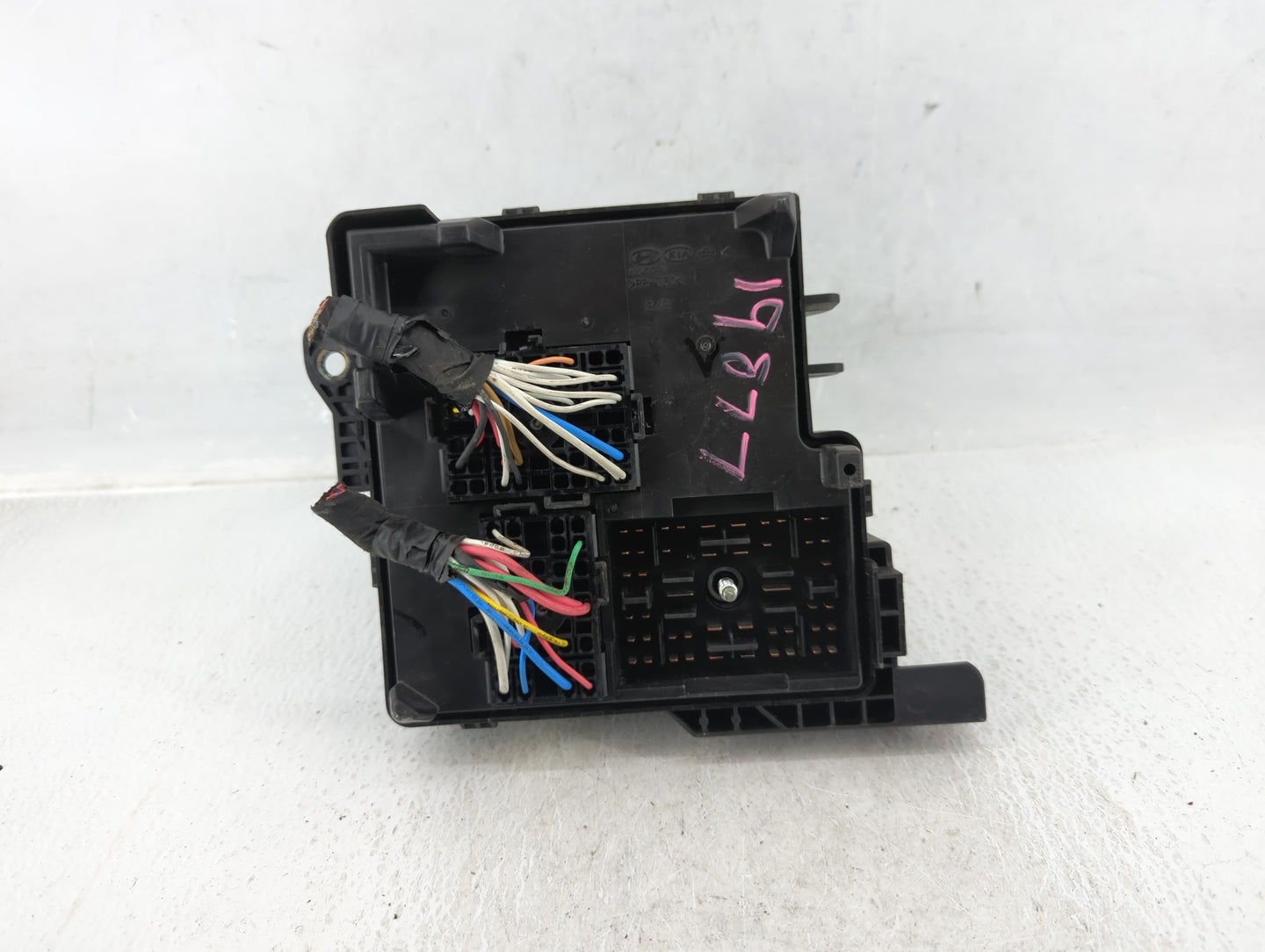 2007-2009 Hyundai Elantra Fusebox Fuse Box Panel Relay Module P/N:061031 91950-2H020 Fits Fits 2007 2008 2009 OEM Used Auto 