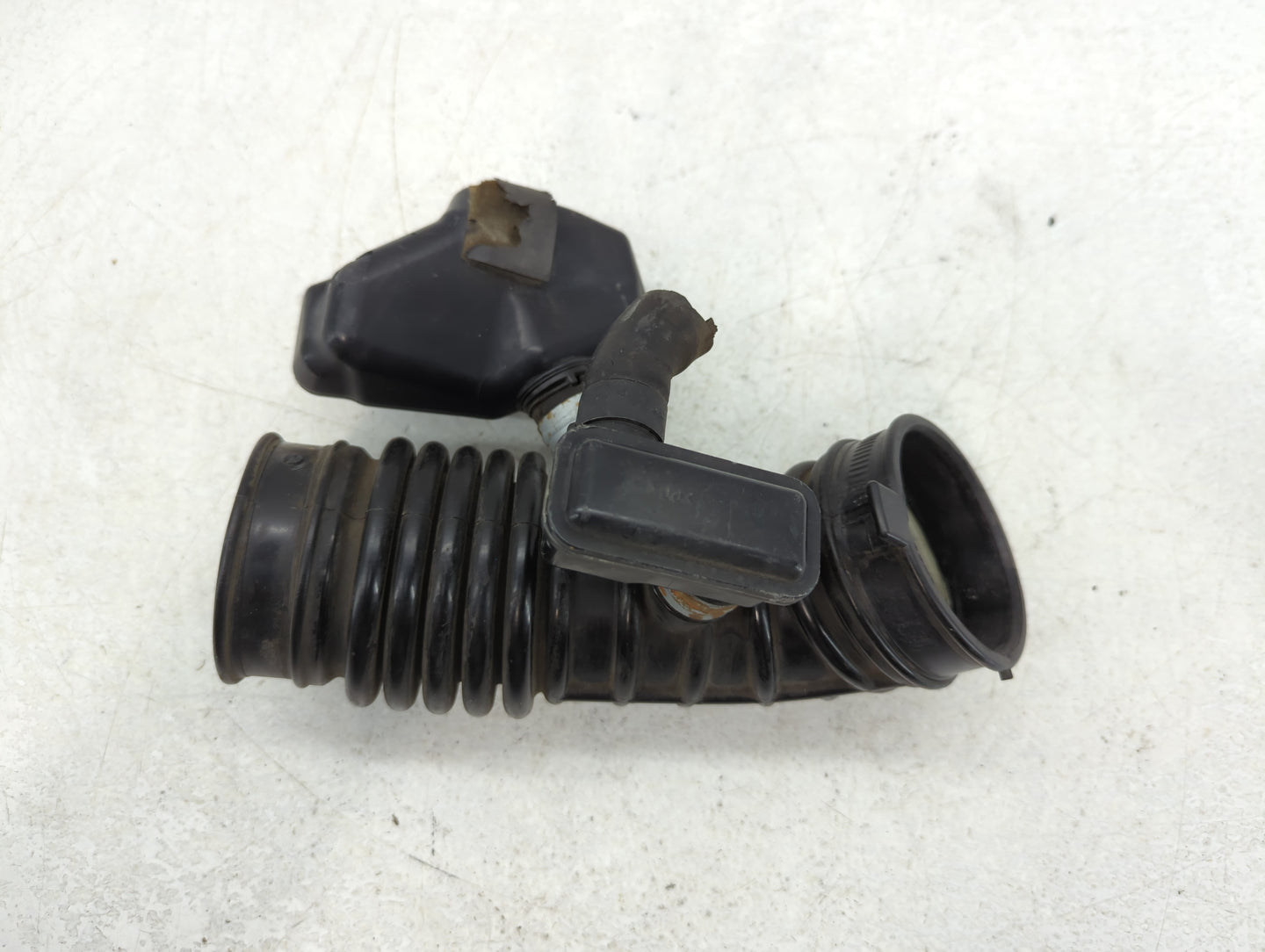 2007 Hyundai Elantra Air Cleaner Intake Duct Hose Tube - Oemusedautoparts1.com