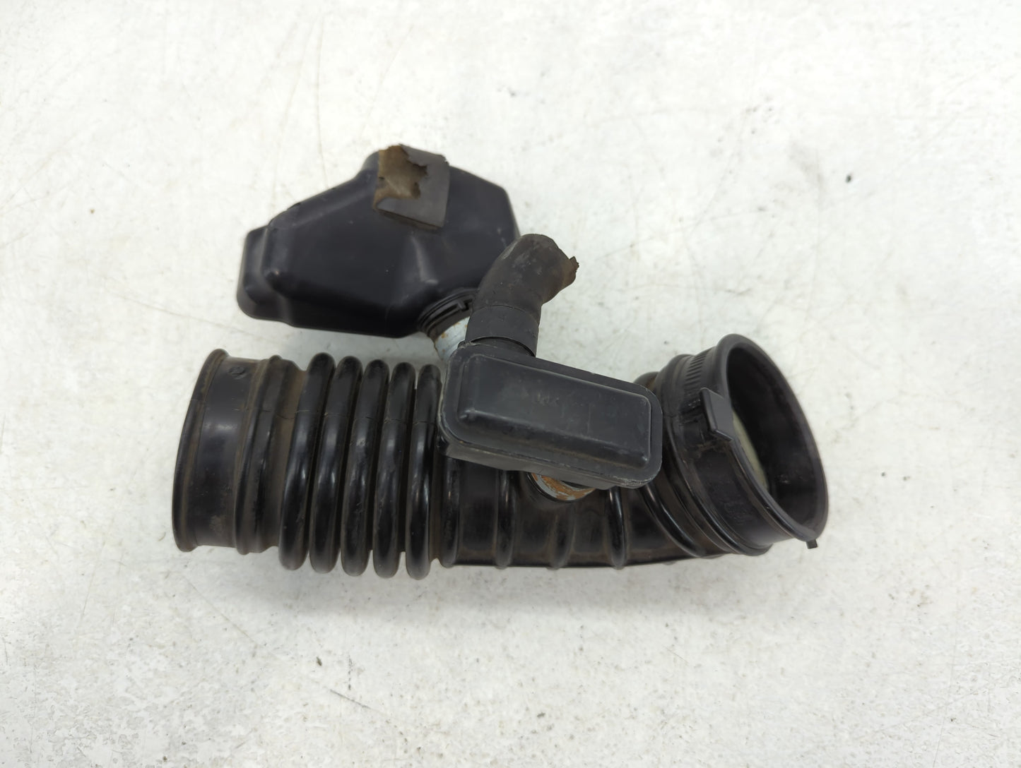 2007 Hyundai Elantra Air Cleaner Intake Duct Hose Tube - Oemusedautoparts1.com